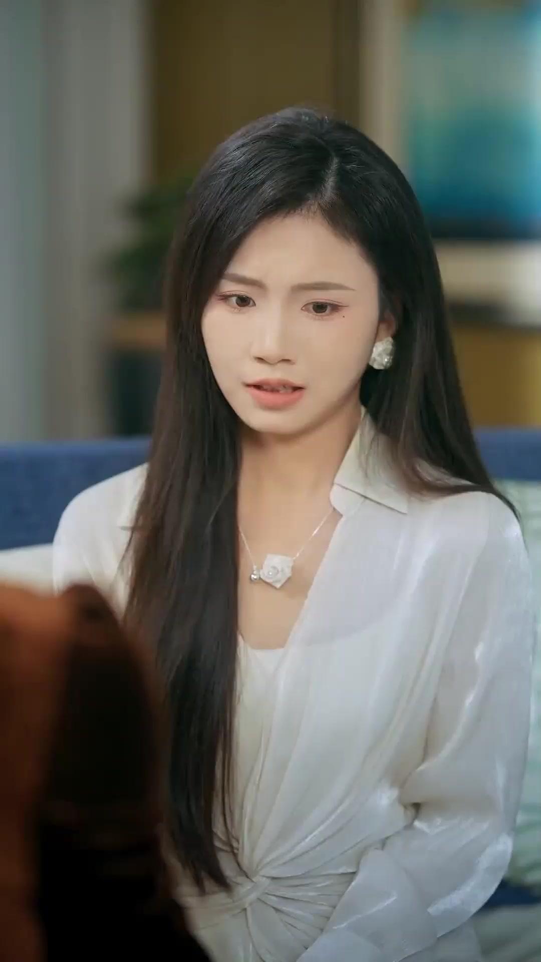 (Dubbed) Healing Hands and Avenging Wife