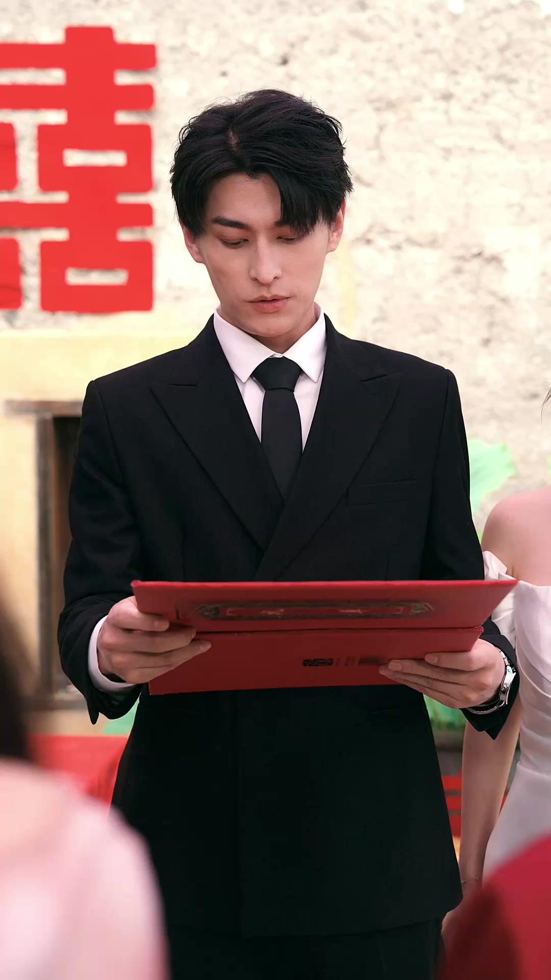 Tersamar Cinta Sang Miliarder