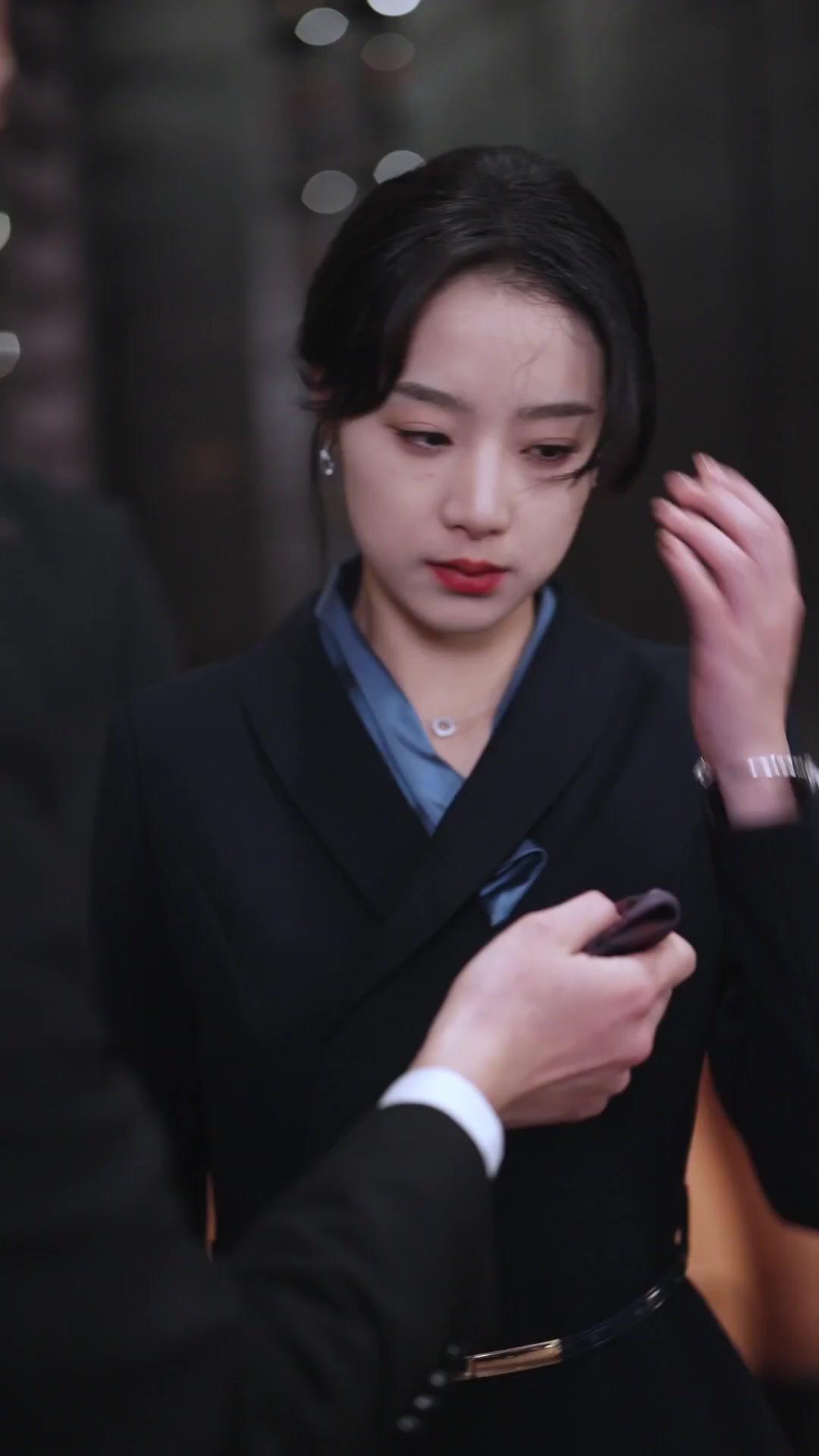 (Dubbed)Winter Romance at the Grand Hotel