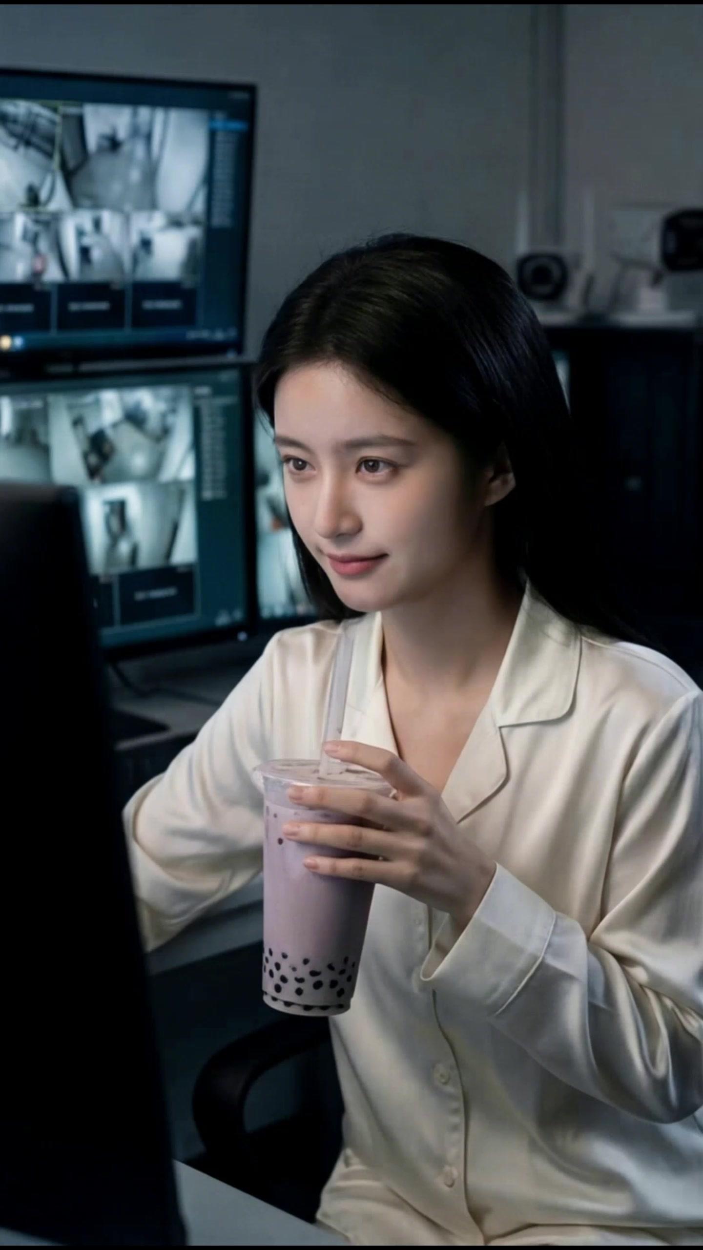 Robas mi búnker, ¿y mi T-Rex?