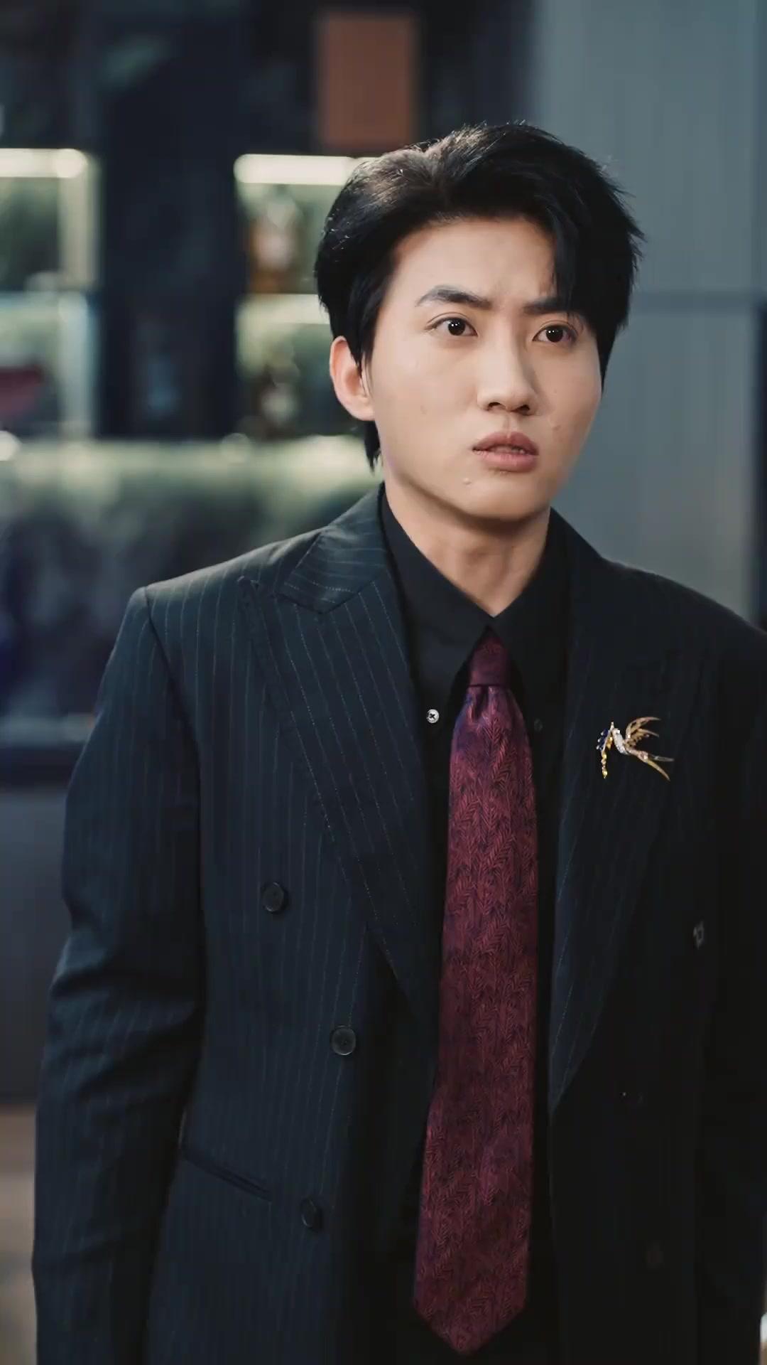 รอยรักลวงโลก