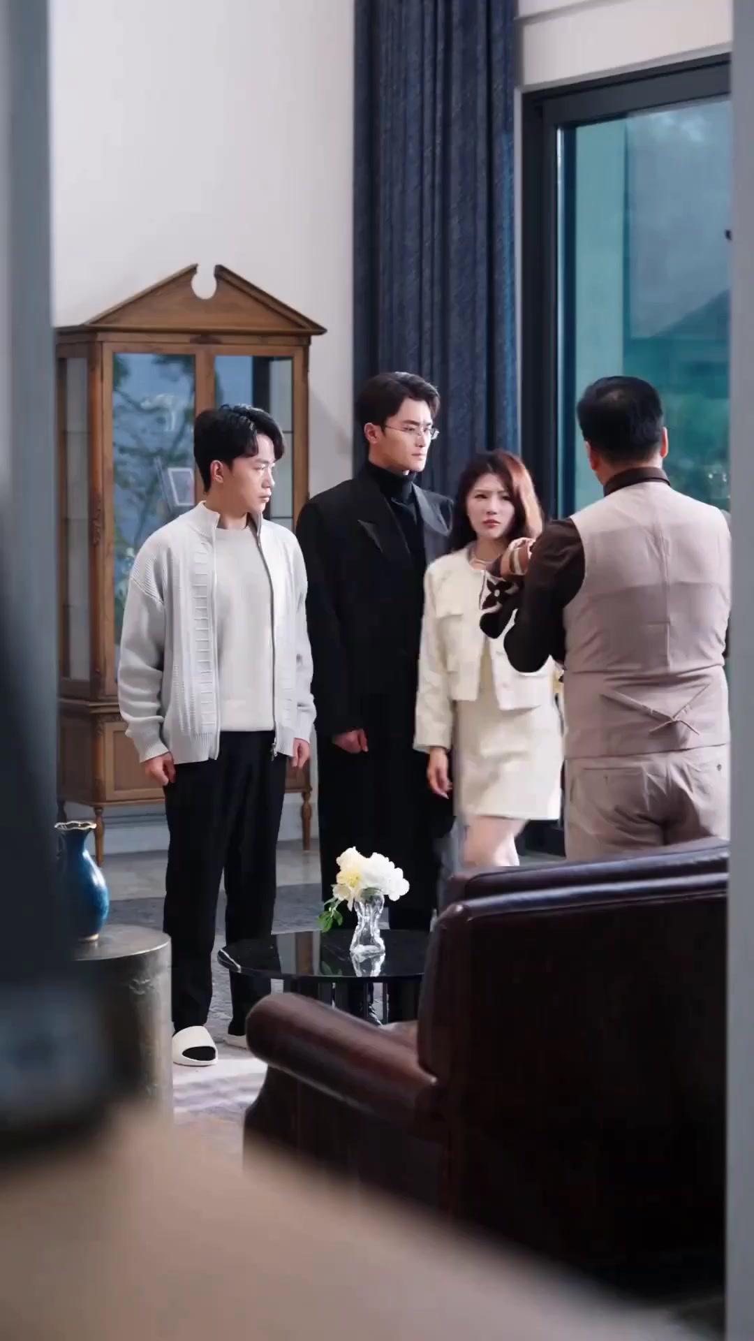 (Sulih suara) Menghalau Kemalangan Keluarga