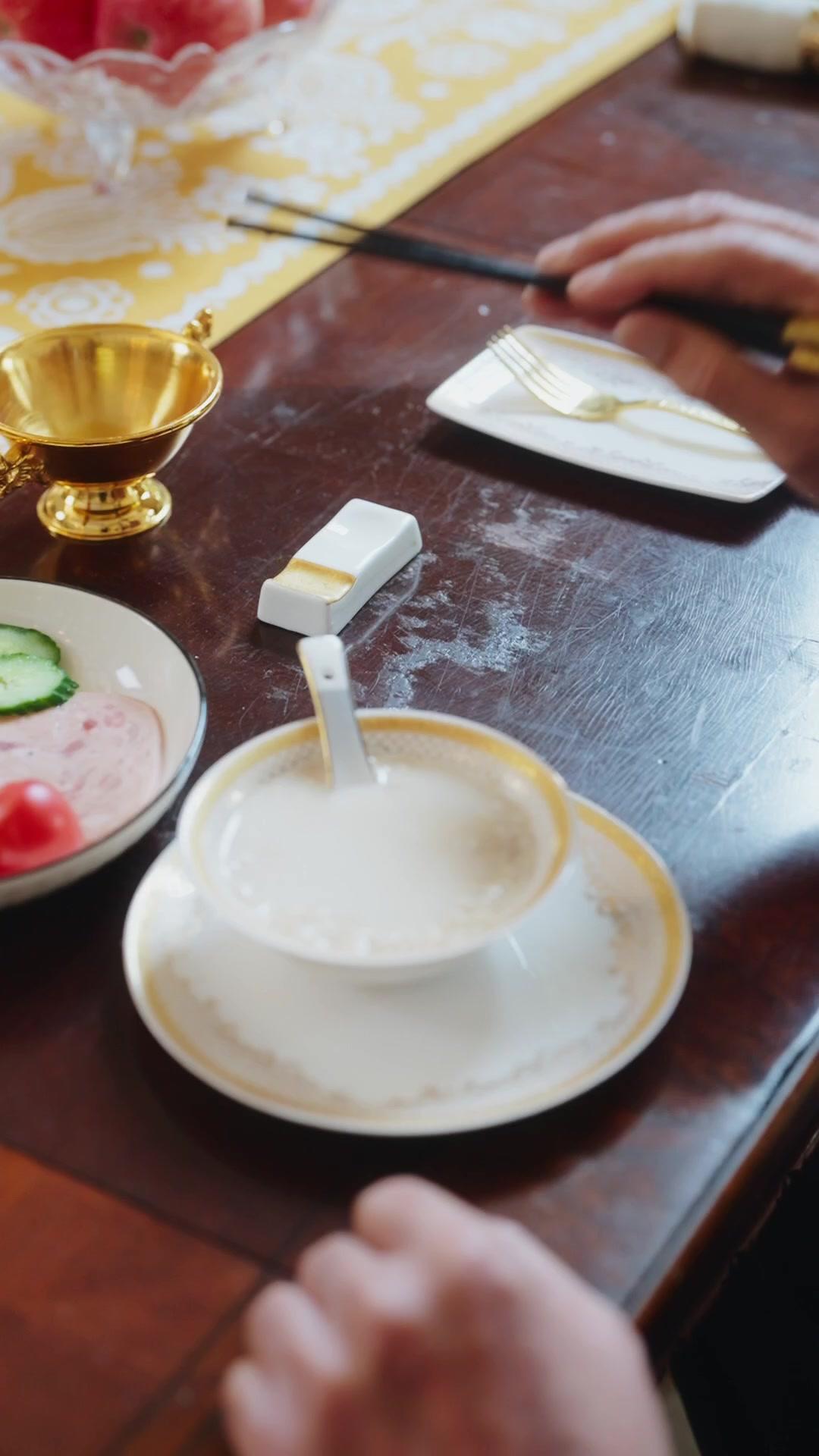 My Useless Uncle Made Me A Billionaire Heiress