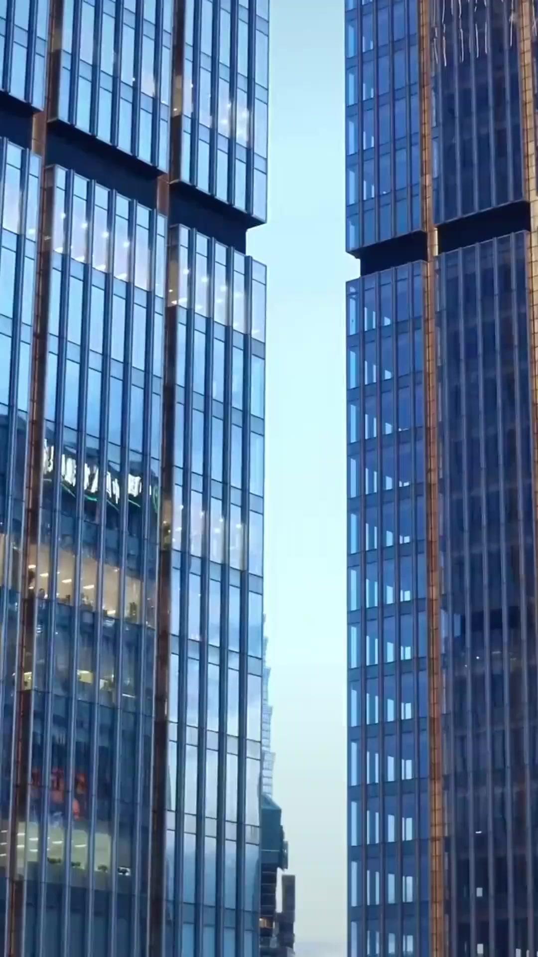 SEPT SŒURS ET UN DESTIN
