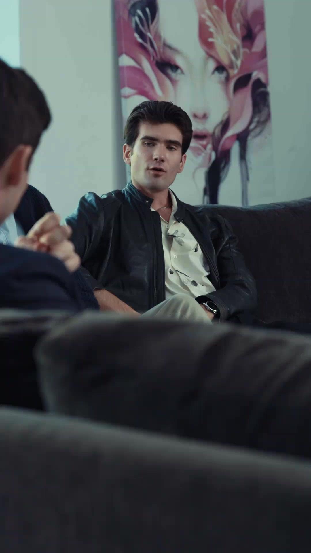 (Doublage)L'HÉRITIÈRE RENAÎT DES CENDRES