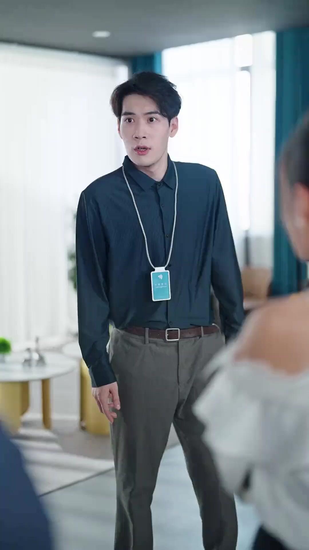 (Doblado)La reina empresarial tiene ocho años