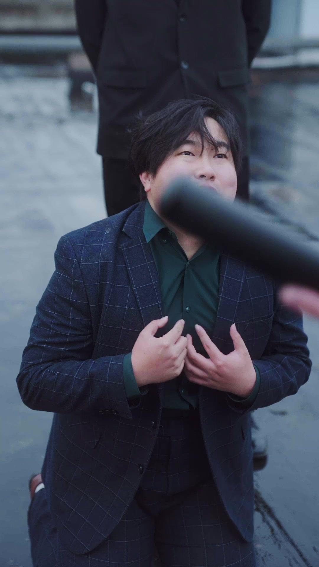 Cinta di Balik Lukisan