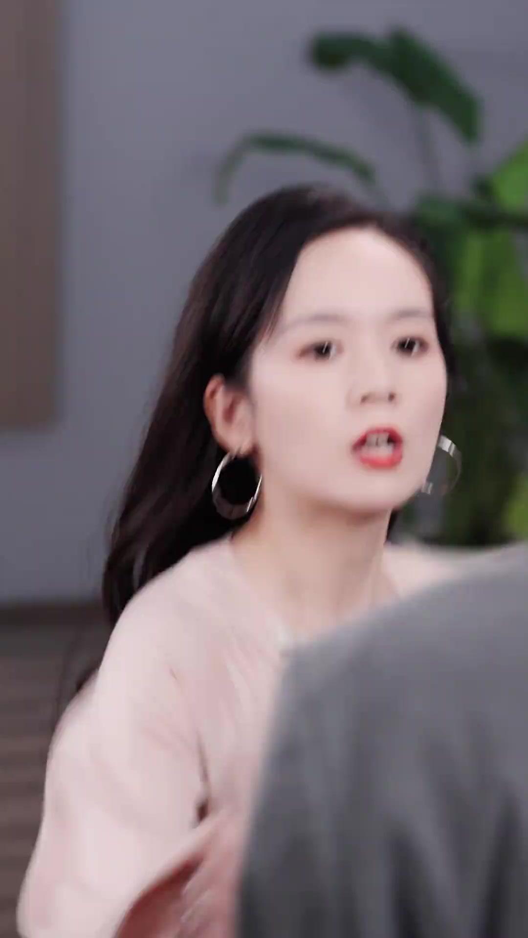 The CEO’s Rebirth: Protecting His True Heir