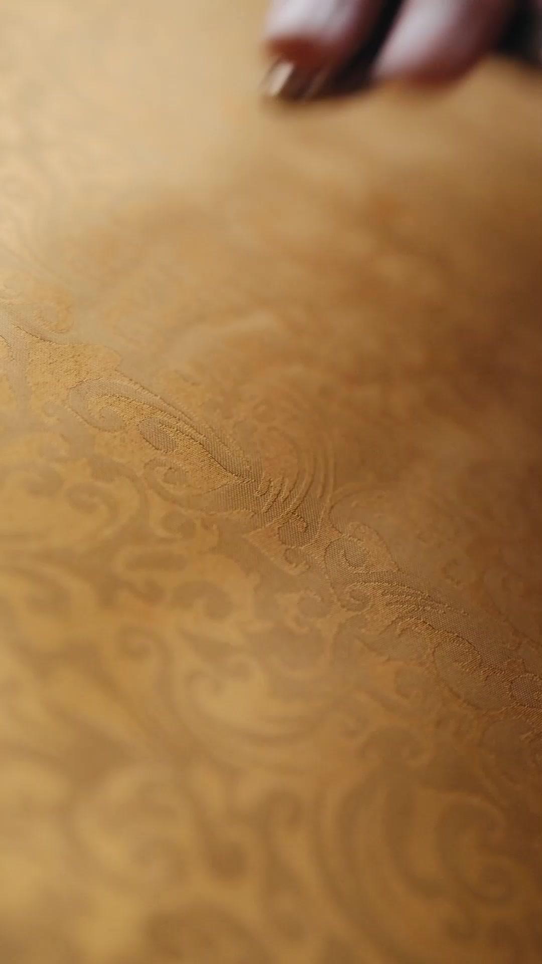 Jebakan Cinta di Istana