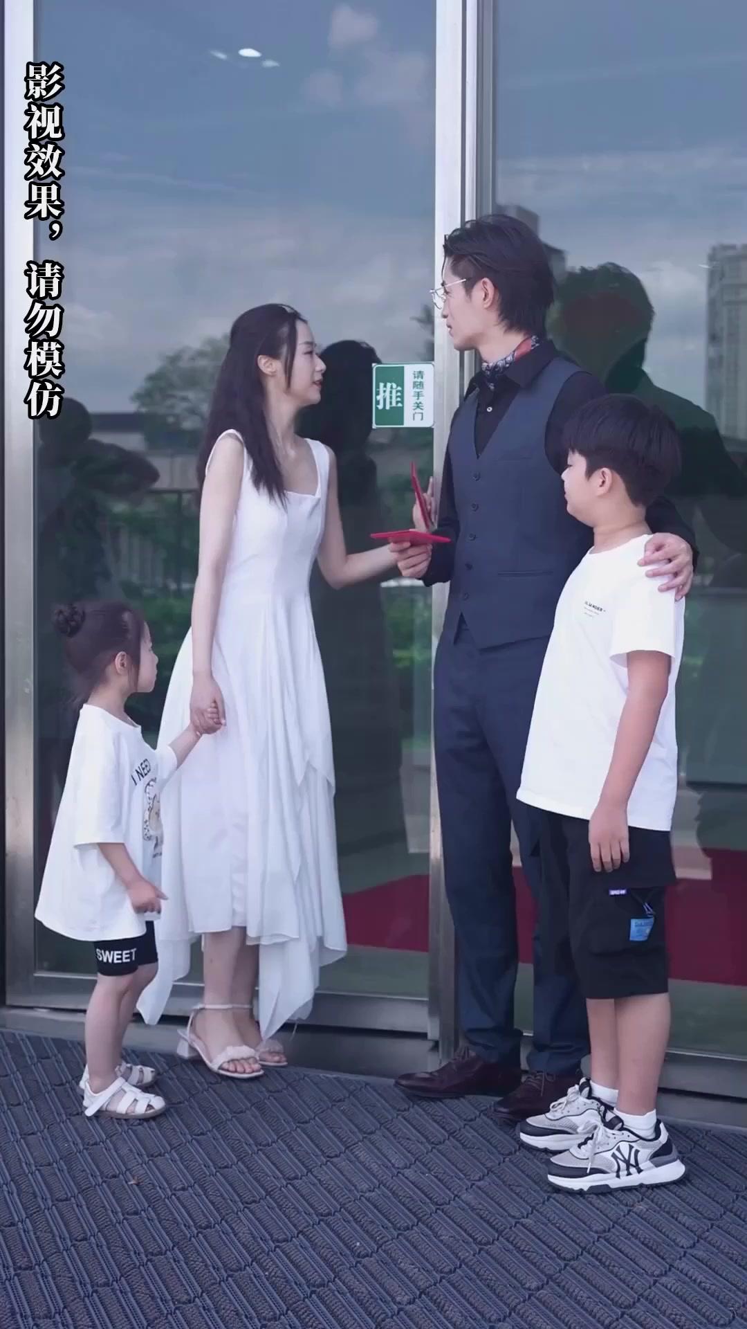 The Heiress and the Cold Billionaire