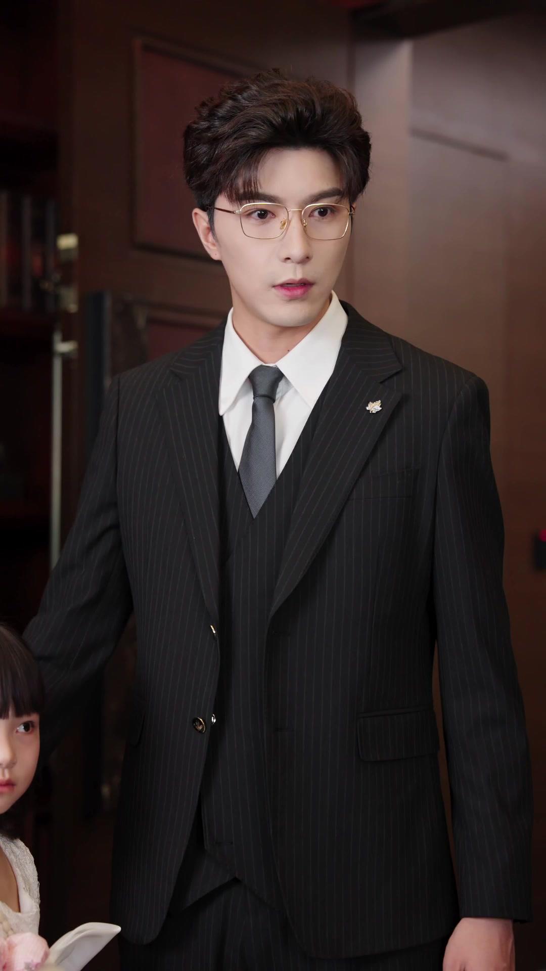 차가운 대표님과 꼬마 보디가드