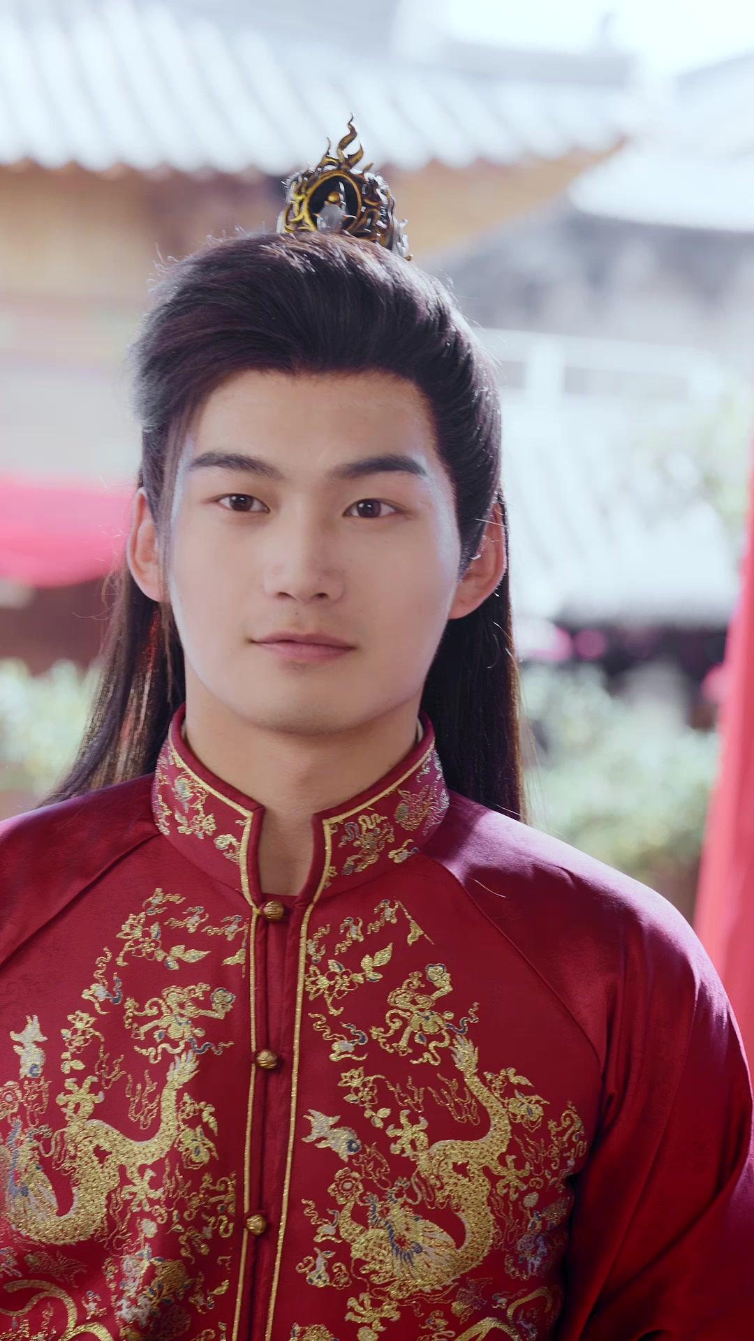 A Legend Living in the Shadows