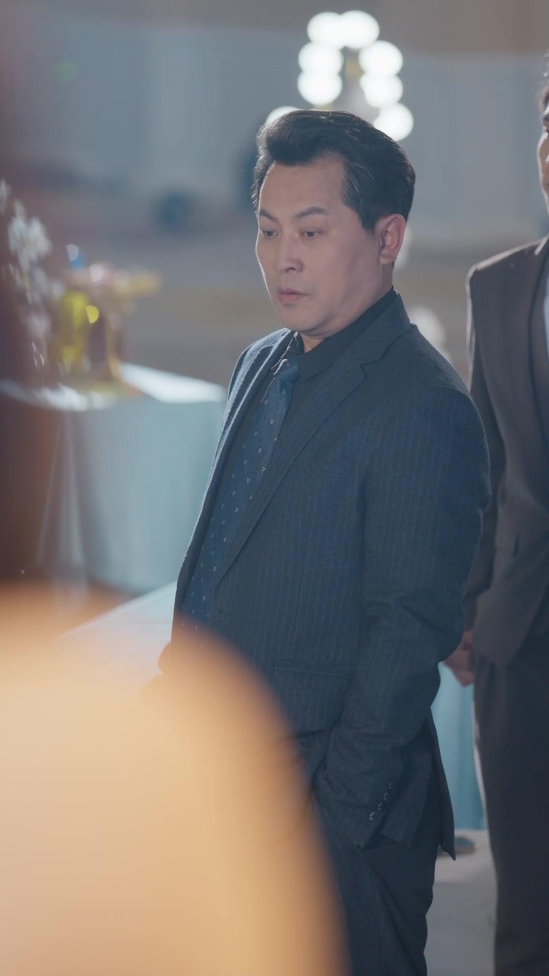 DRAGON CACHÉ DES AFFAIRES