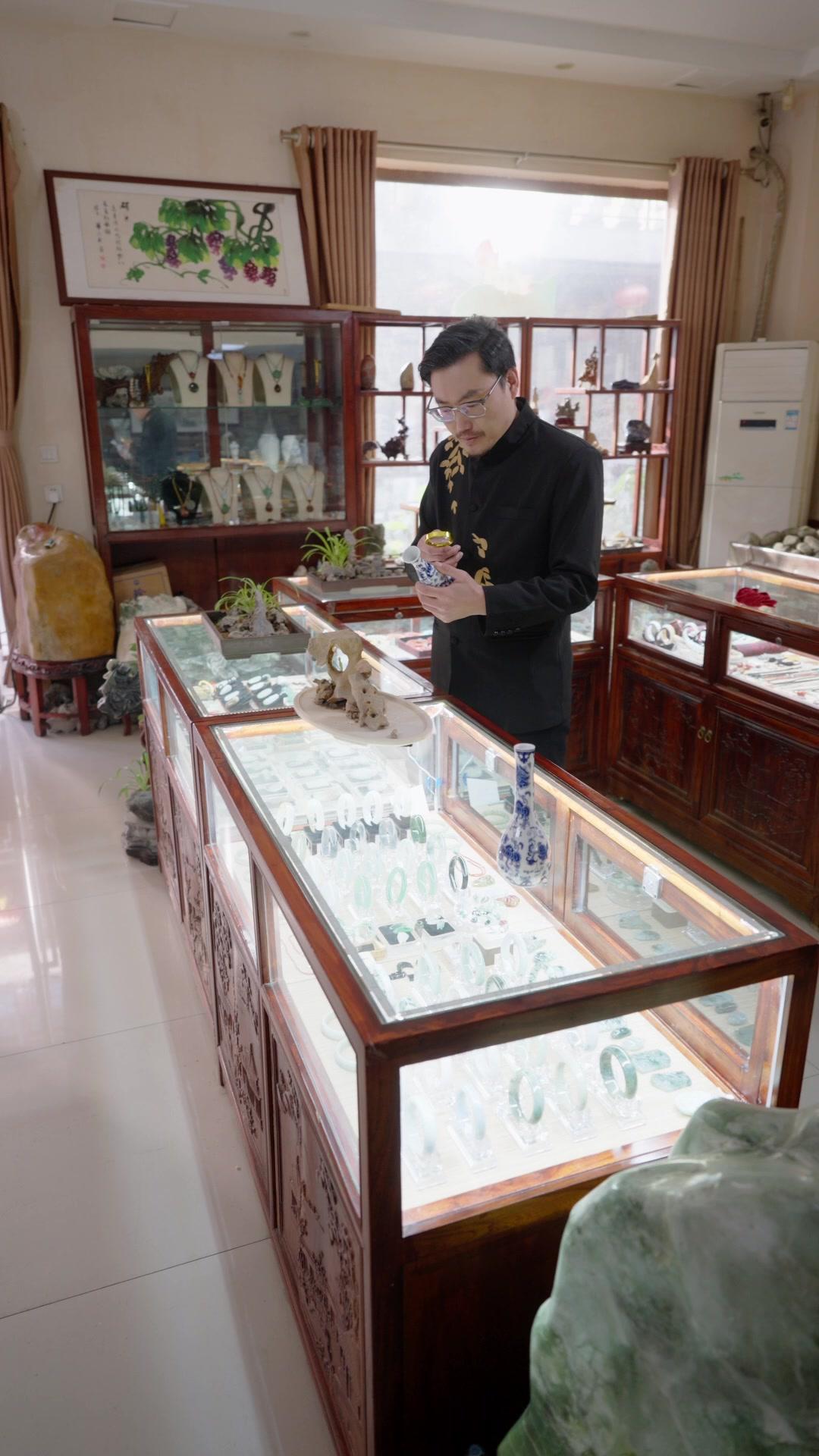 Sweet Girl? True HUMAN SCANNER