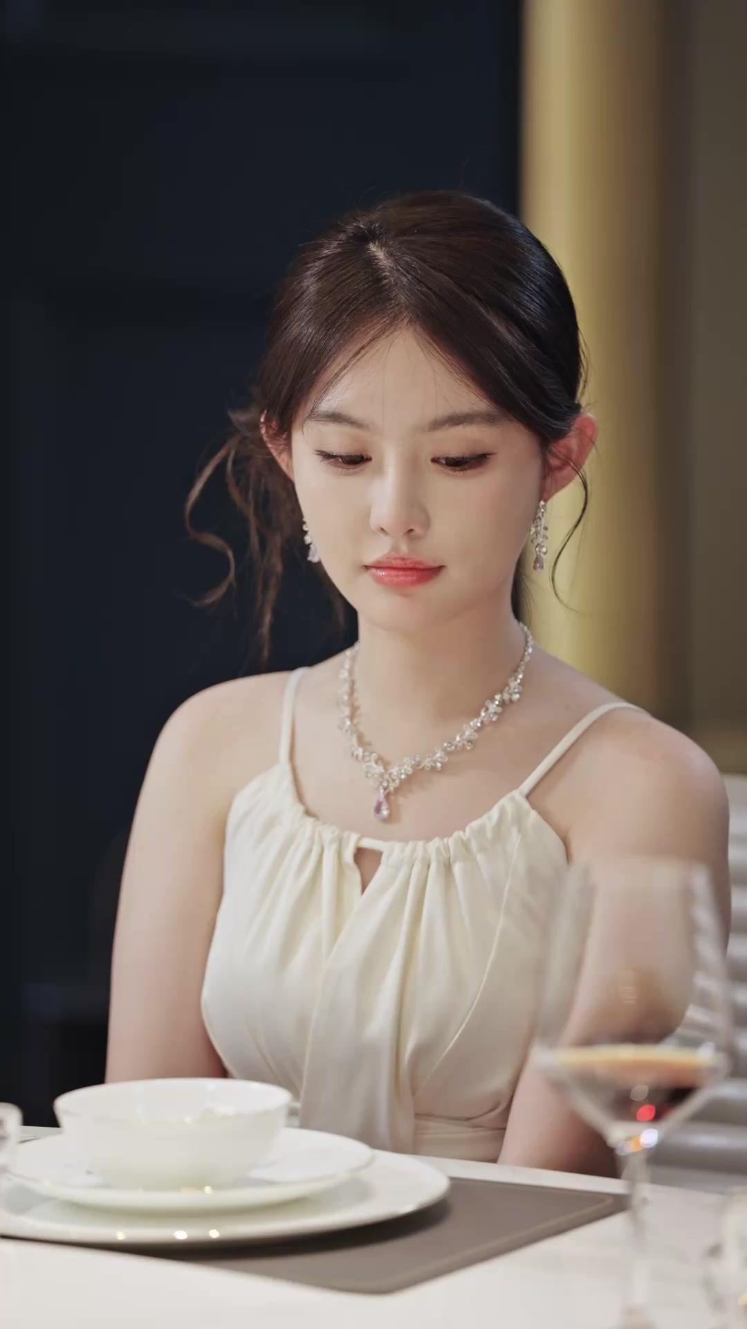 Cinta Petani Cantik dan Pilot Ulung