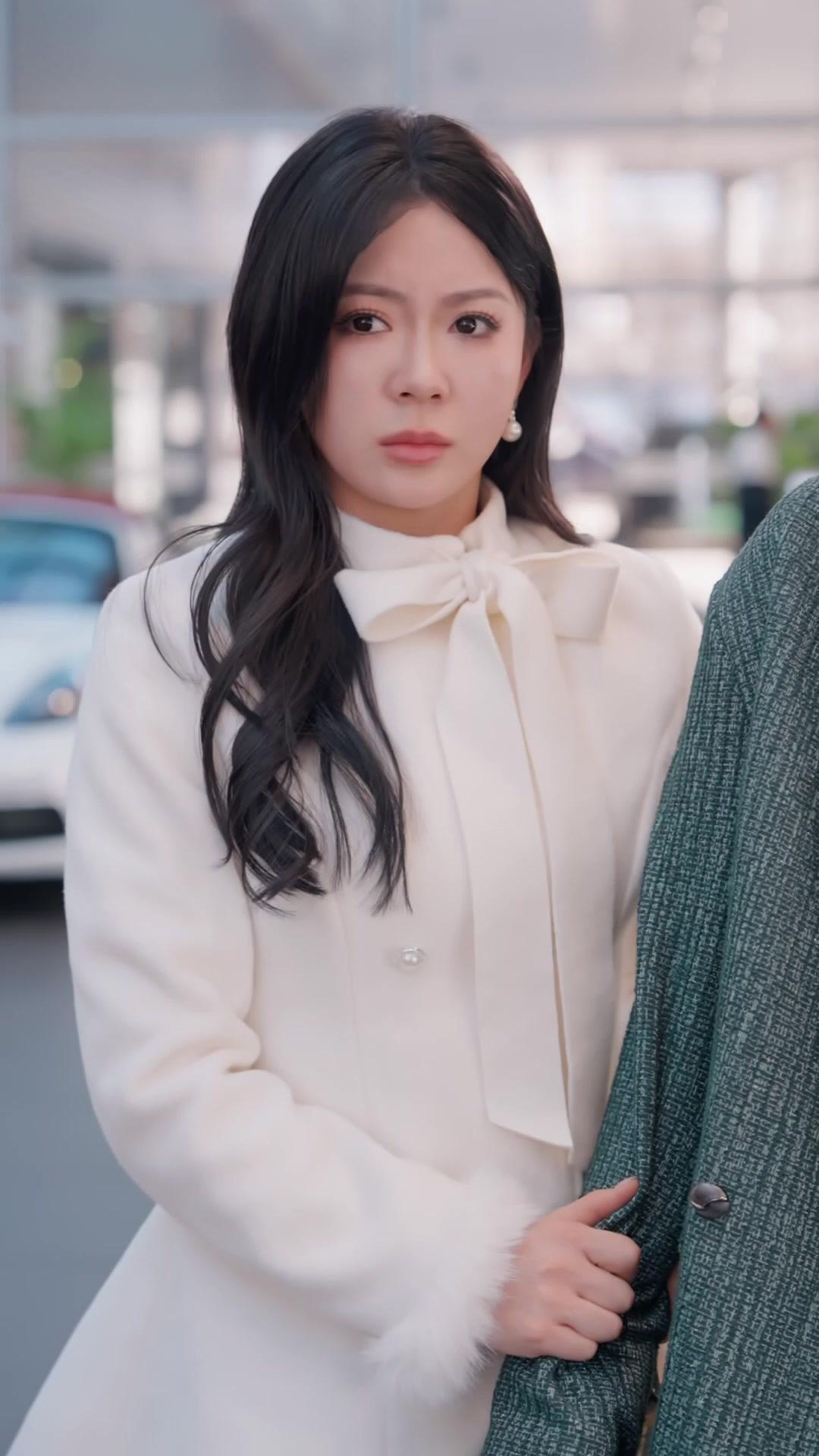 Topeng Palsu Keluarga