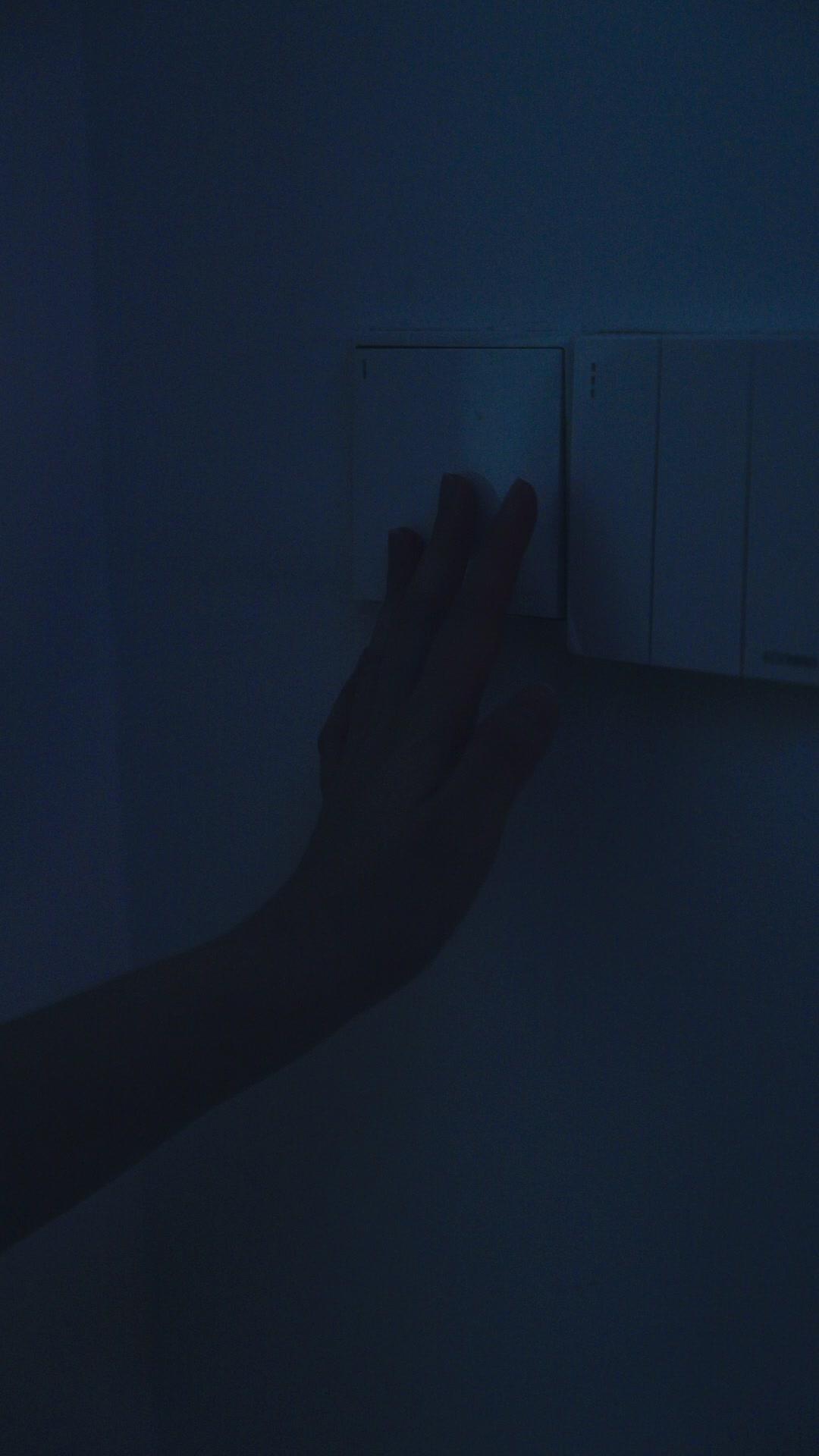 بين الشفقة والحب