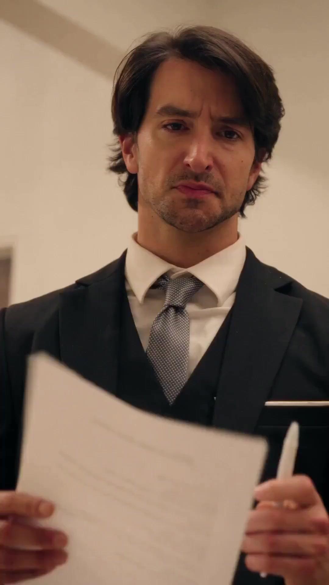 (Doblado) Papá fiscal, salva a mamá