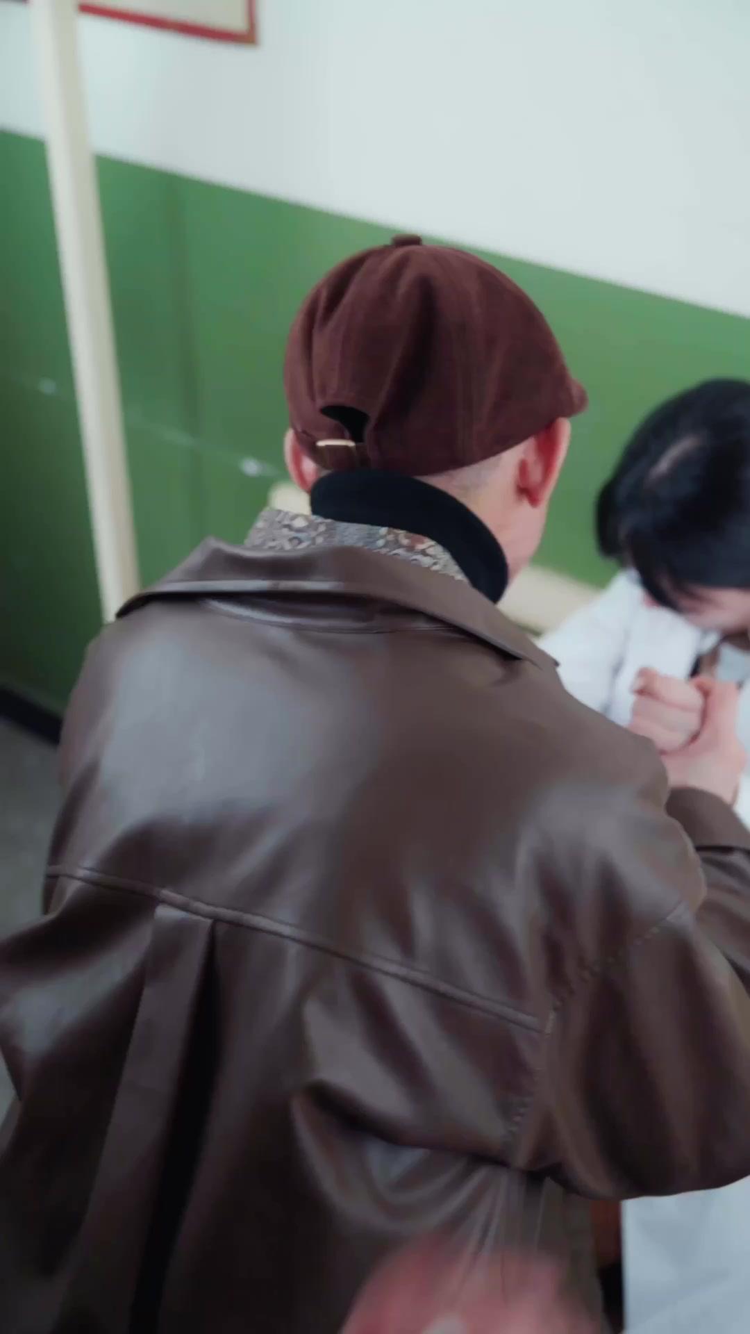 Slum King Meets Sunshine Girl