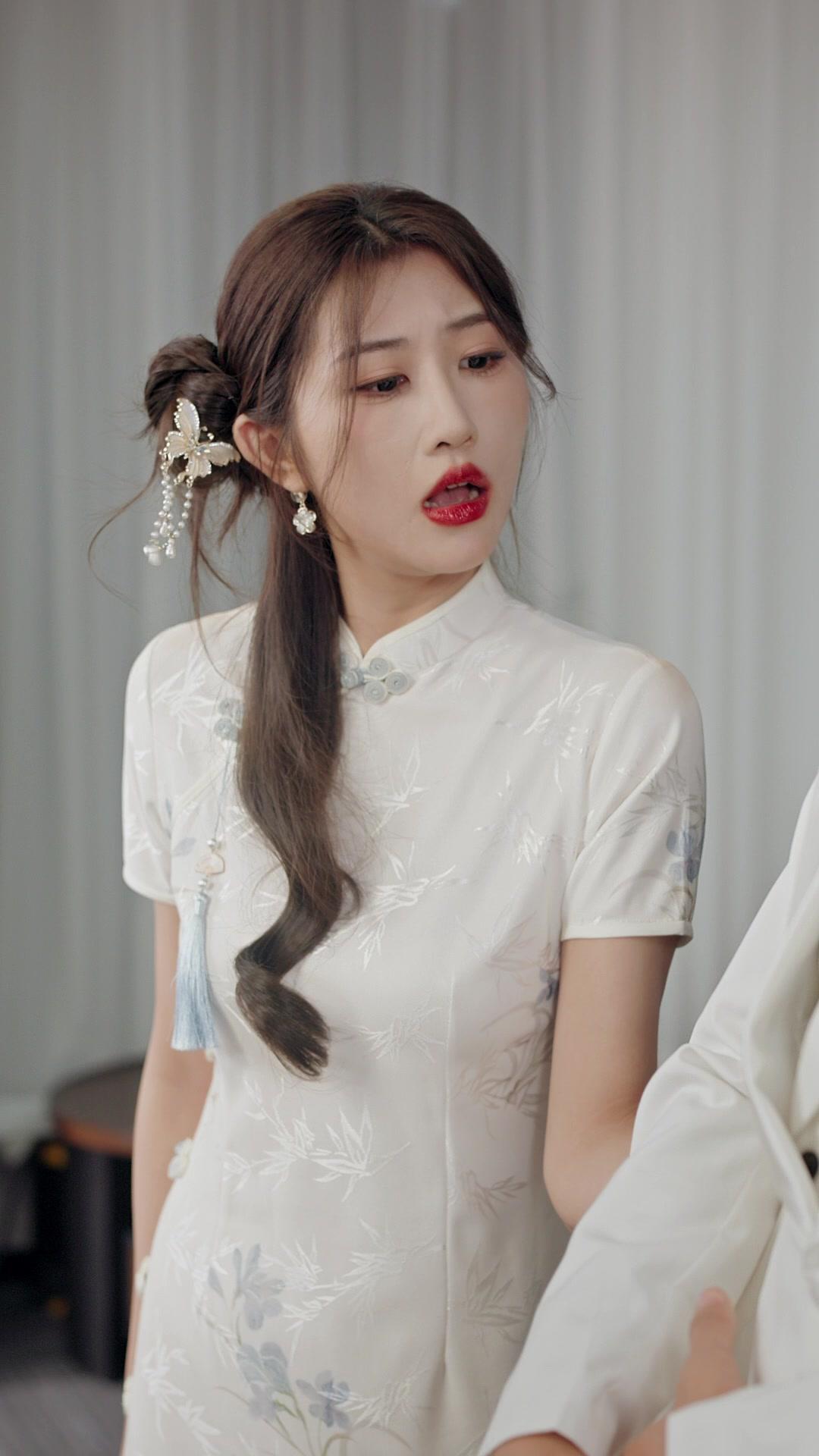 Bosku Jadi Kekasih Sementara Saya