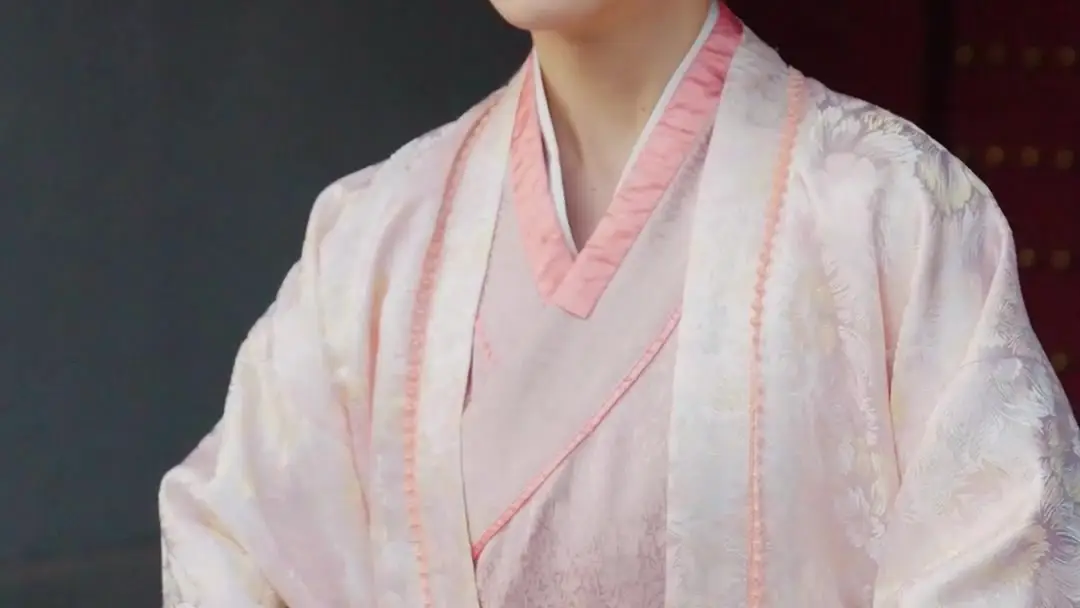 General Robin's Adventures: When Blood Stains the Rug