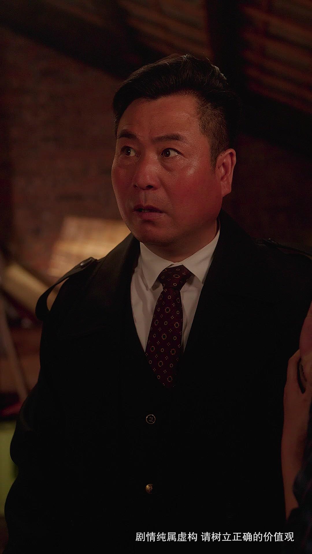 Sepanjang Dekad, Bulan Menunggu