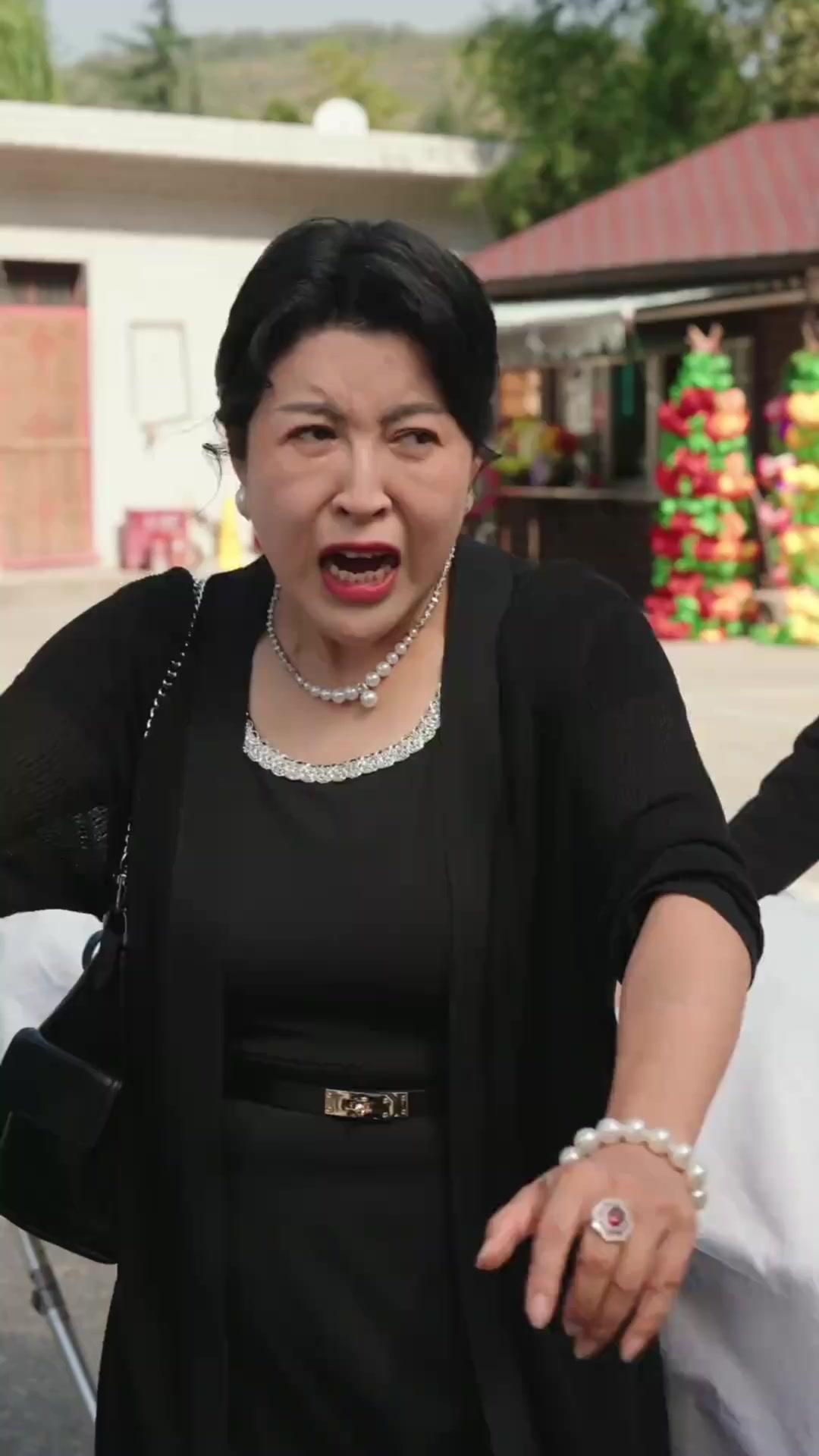 รักซ้อน ซ่อนตาย