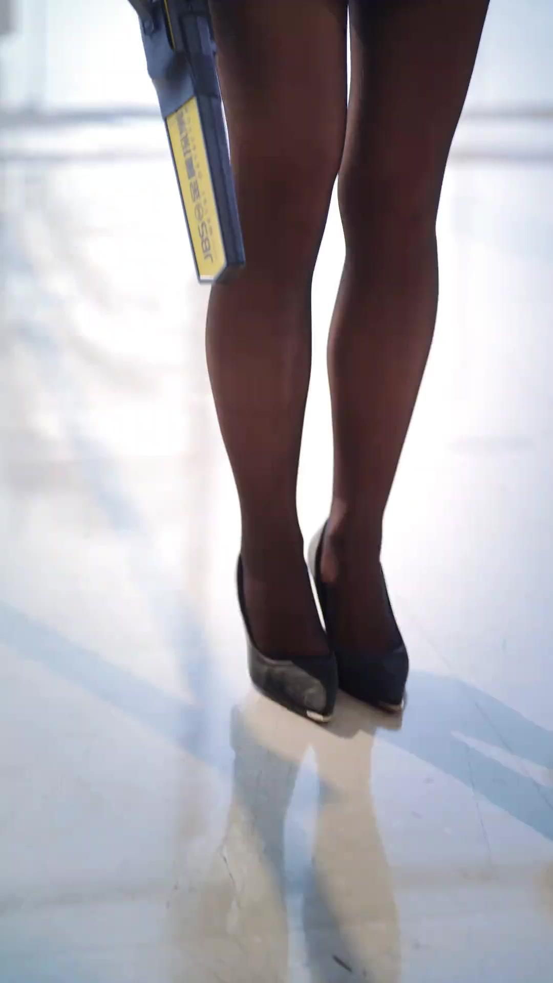 الذئب الأول