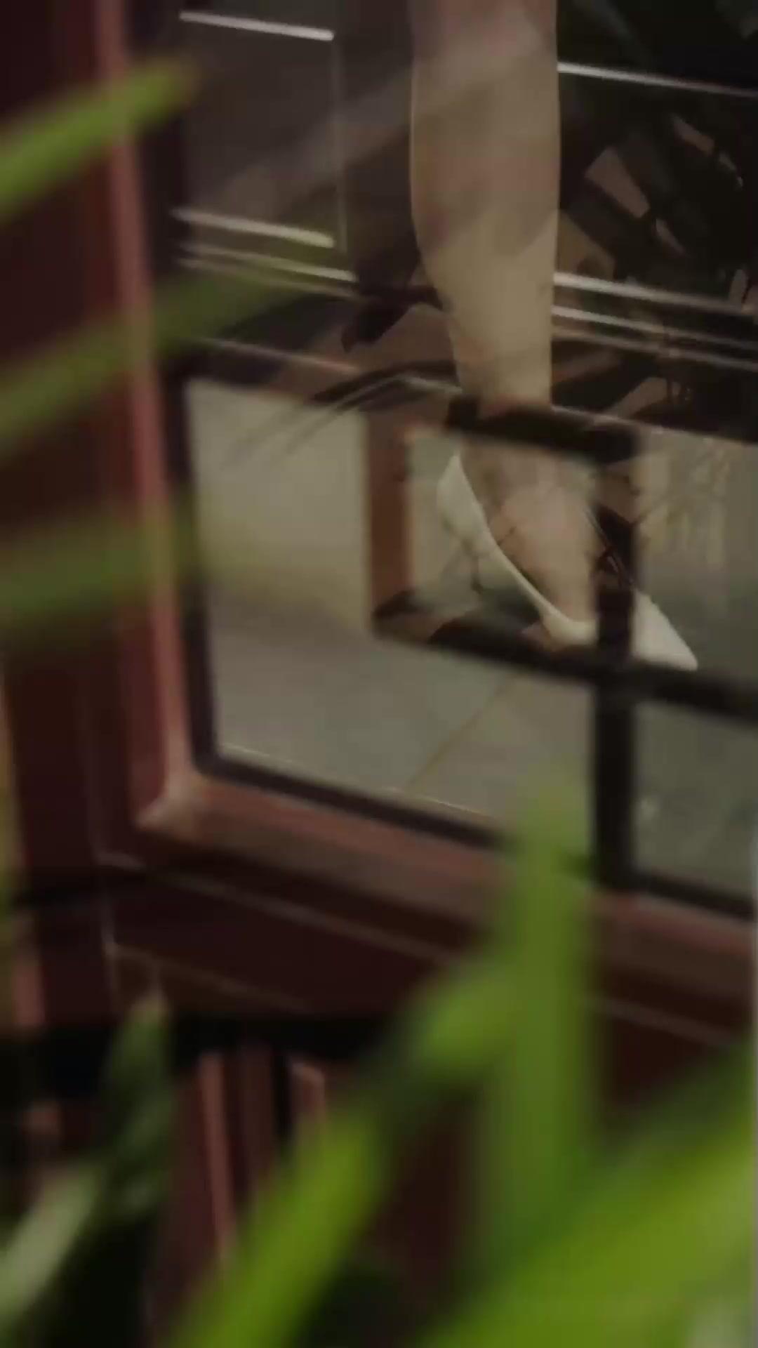 DANS LE LIT DE MON ENNEMI