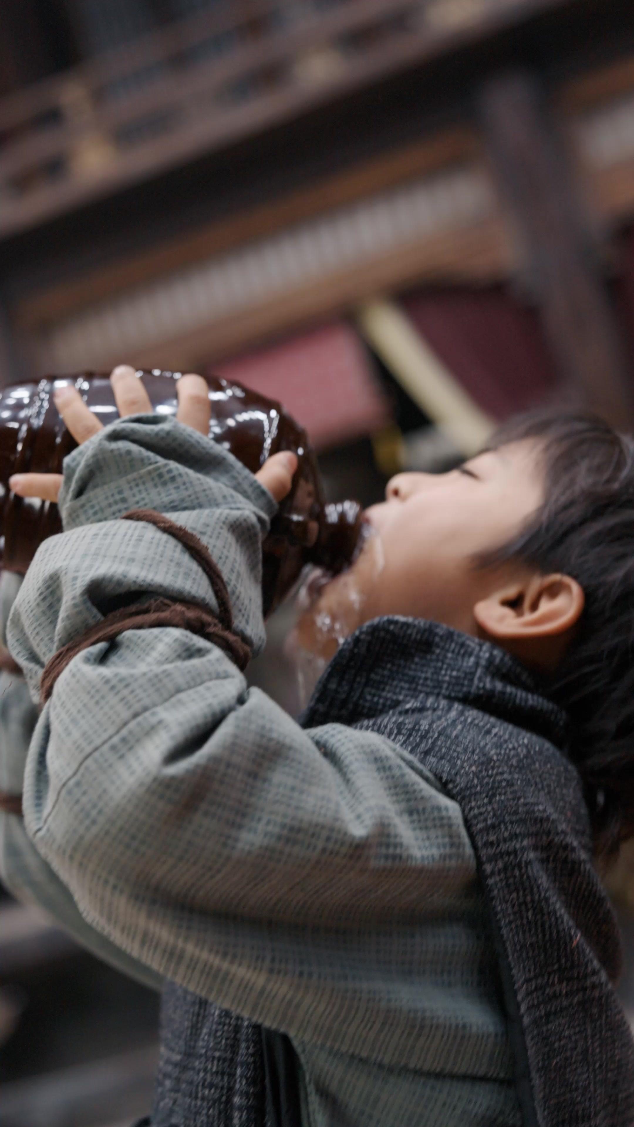 Dua Bocah Guncang Dunia