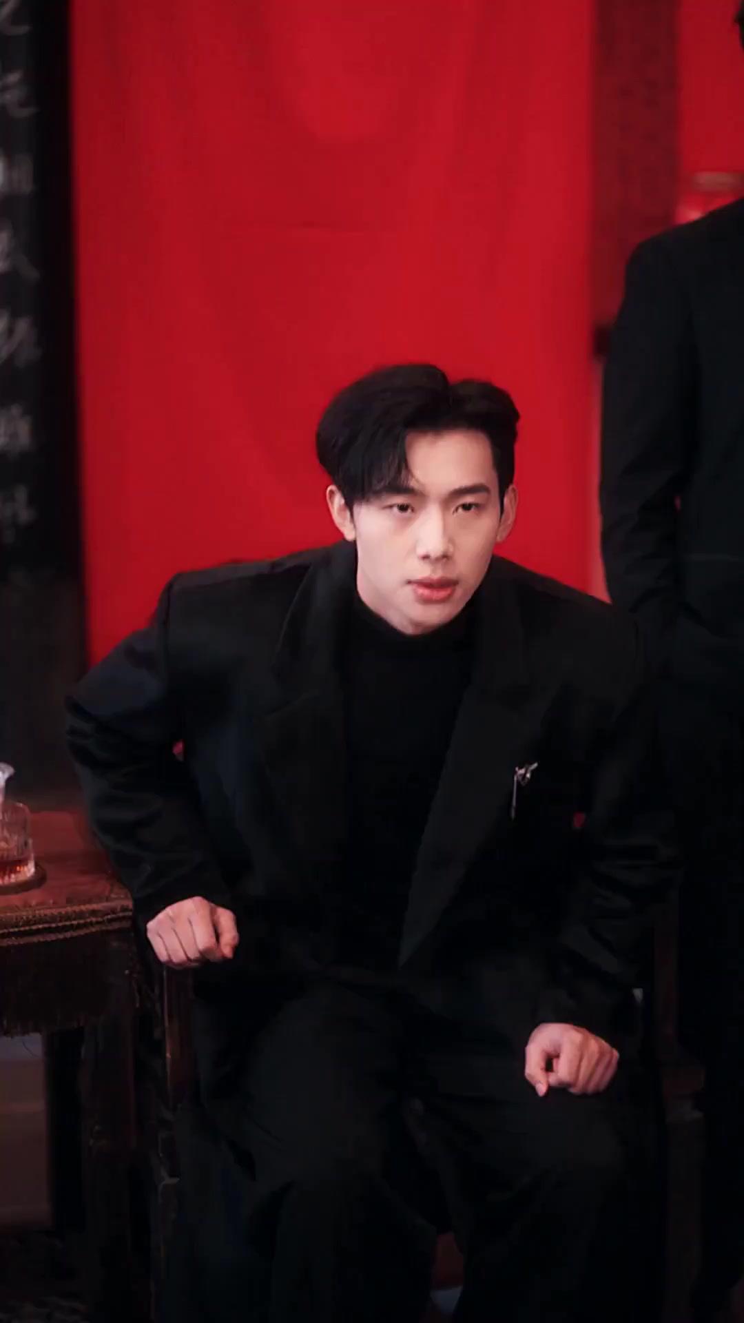 (Doblado) La inútil invencible