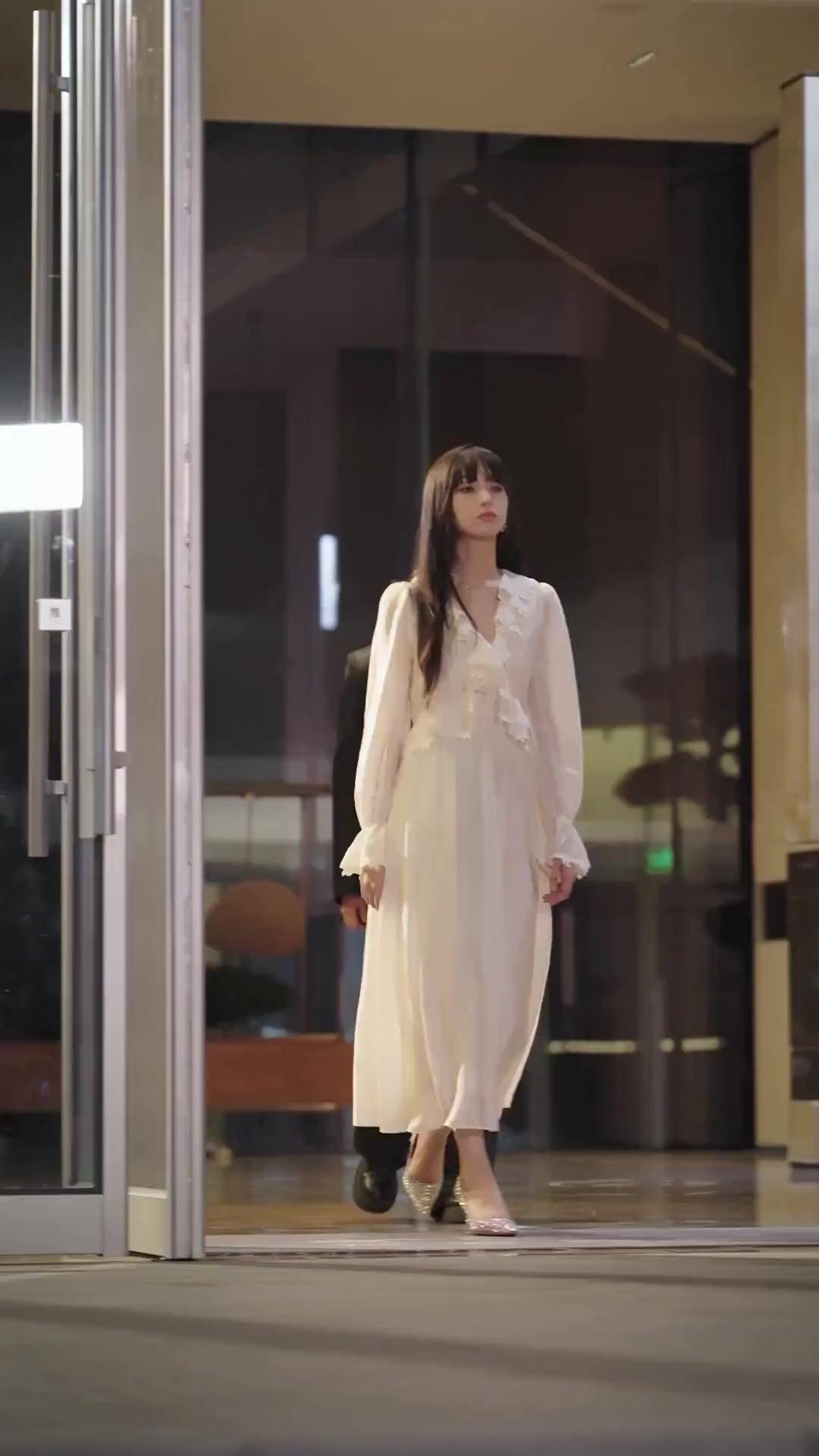 (พากย์เสียง) หนี้รักในความมืด