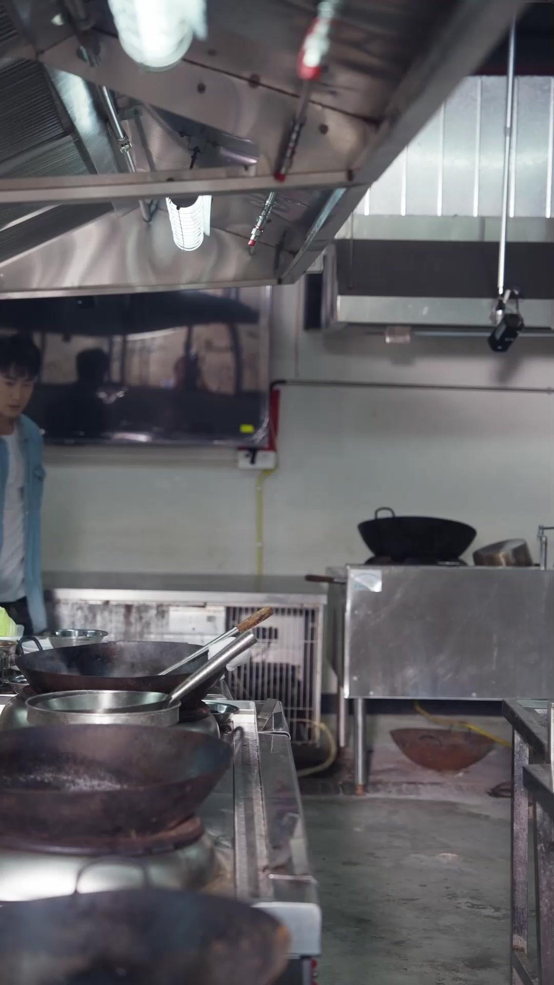 Hilangnya Tukang Masak Terunggul