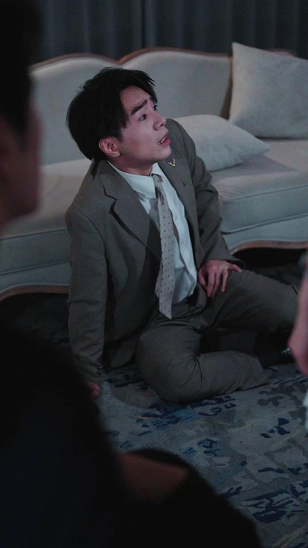 Girls, I Only Guard Doors