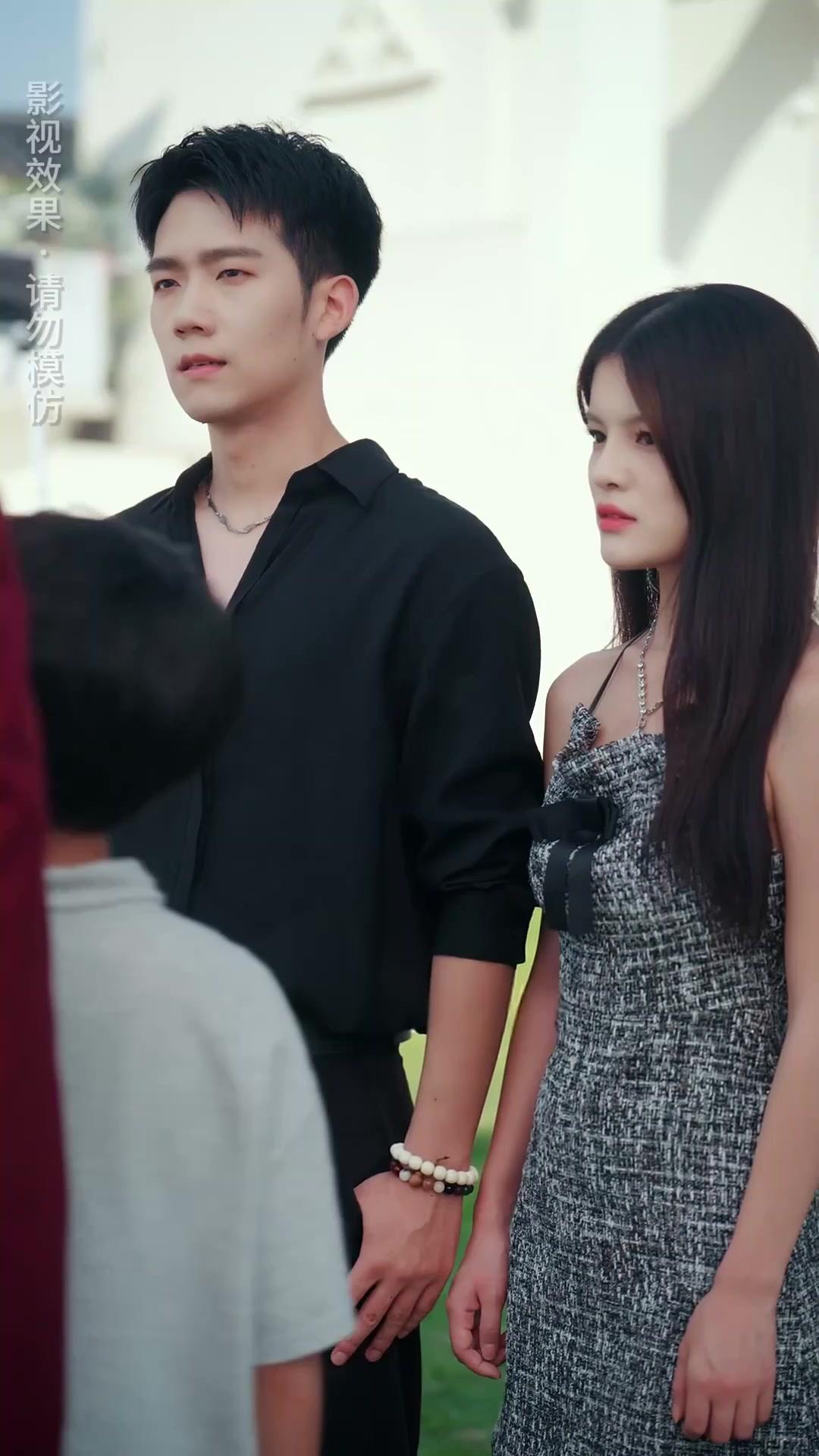 Tejebak di Dunia Hiburan