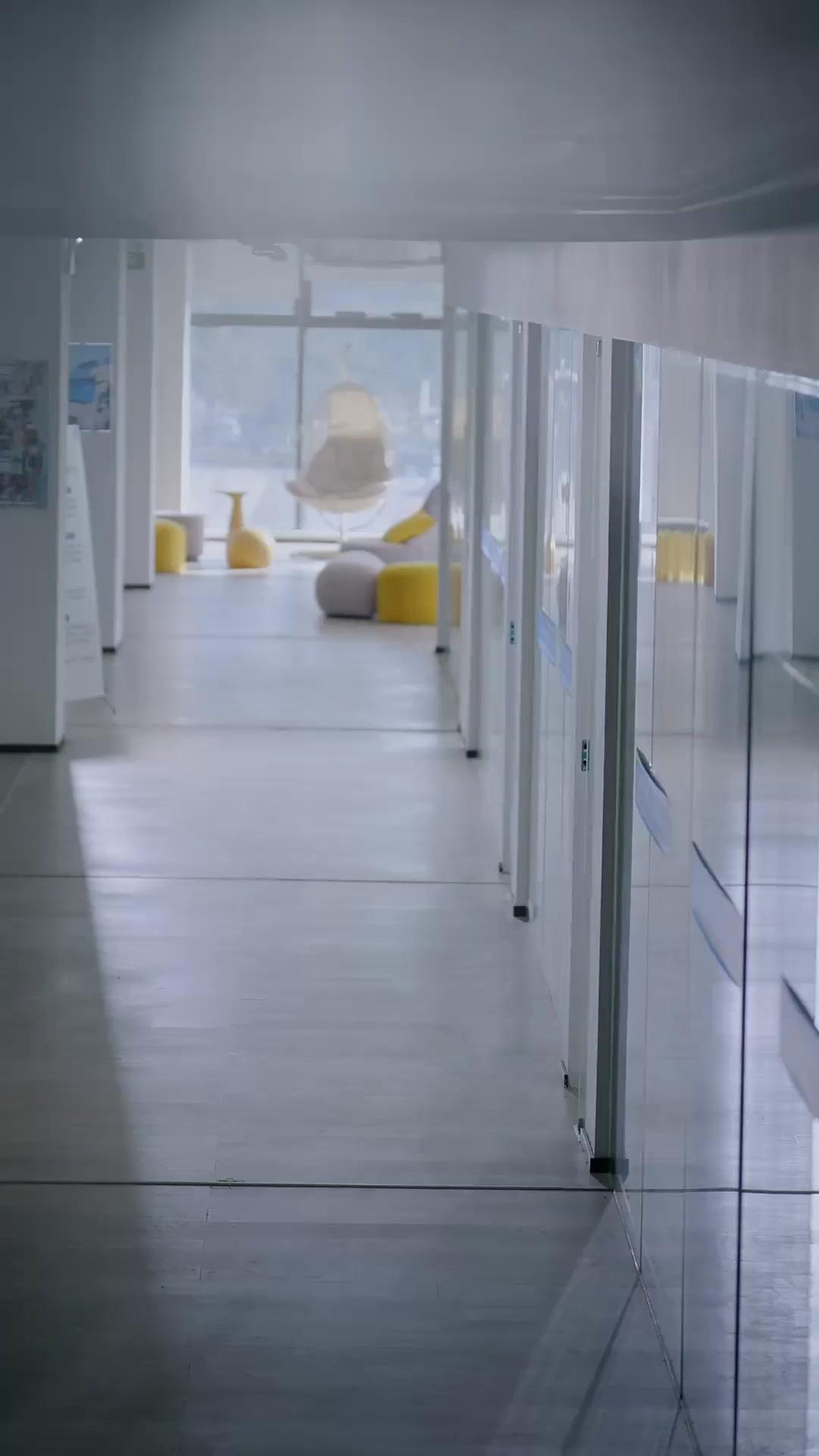 النجمة ترافقك