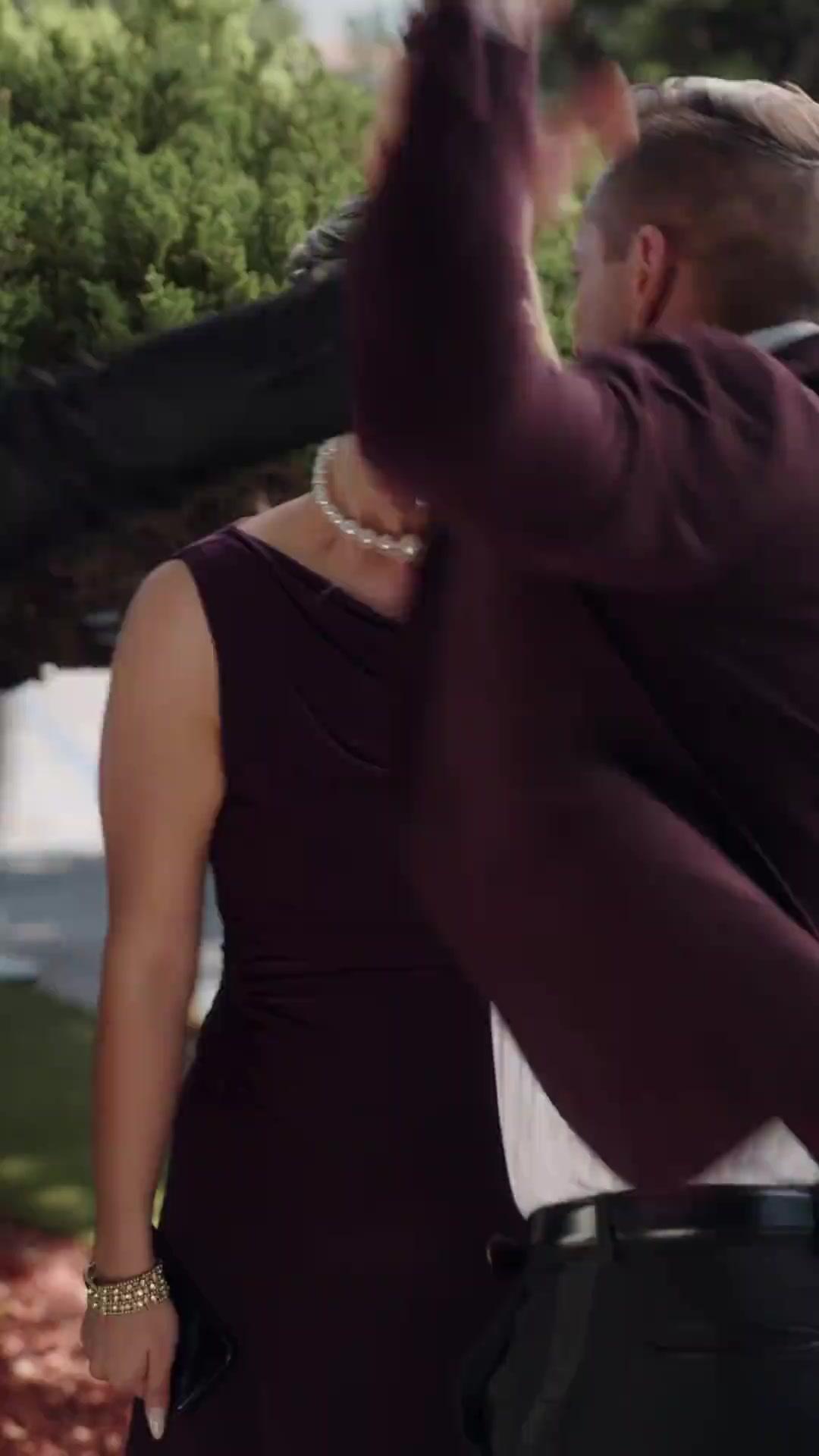 (Dublagem)Herdeira Grávida: Mimada por 5 Tios Bilionários