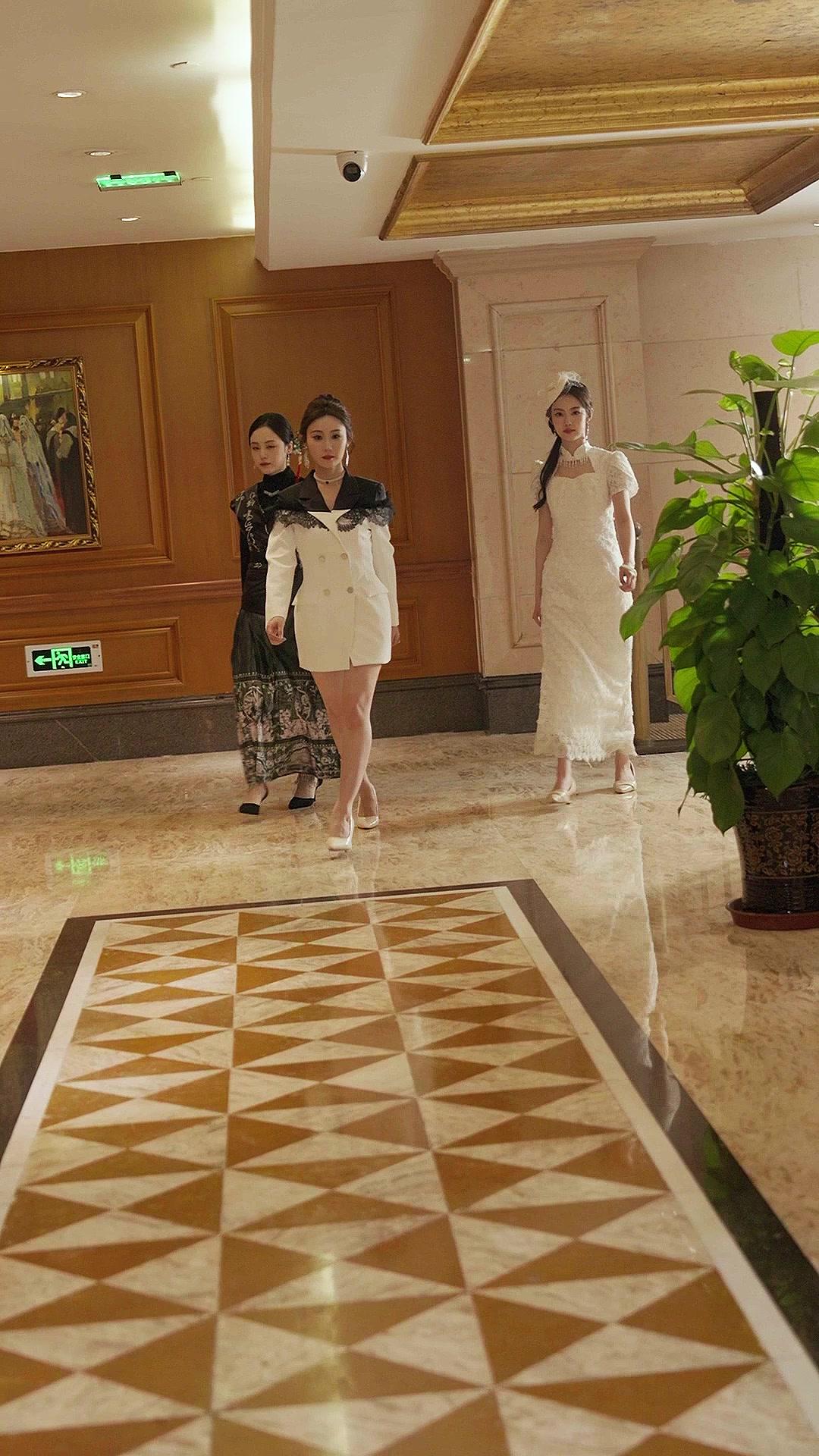  Satpam Yang Punya 3 Tunangan Cantik 