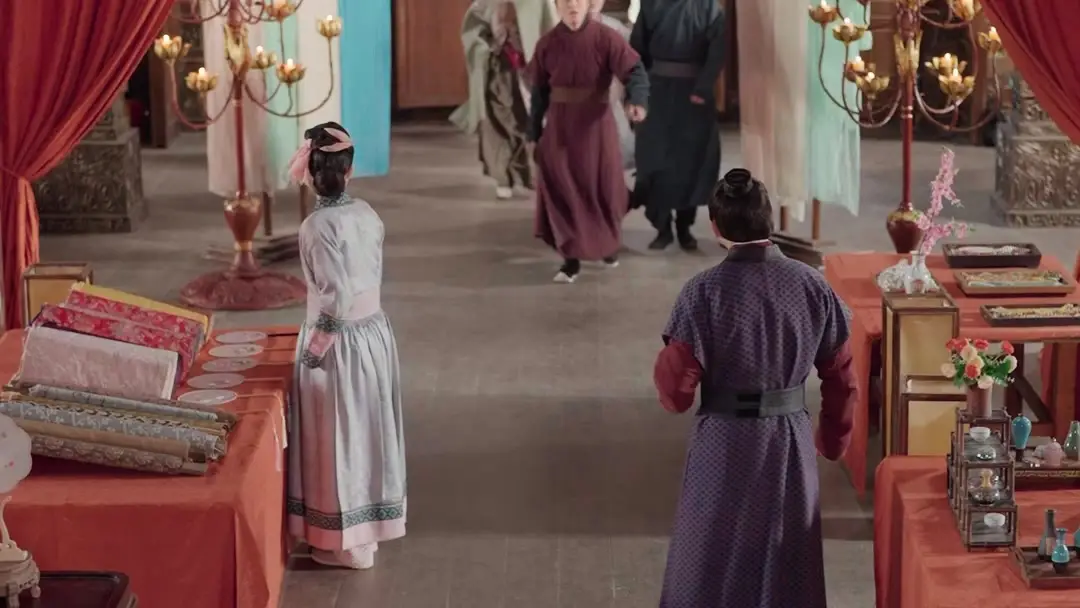 When the Courtroom Becomes a Tea House