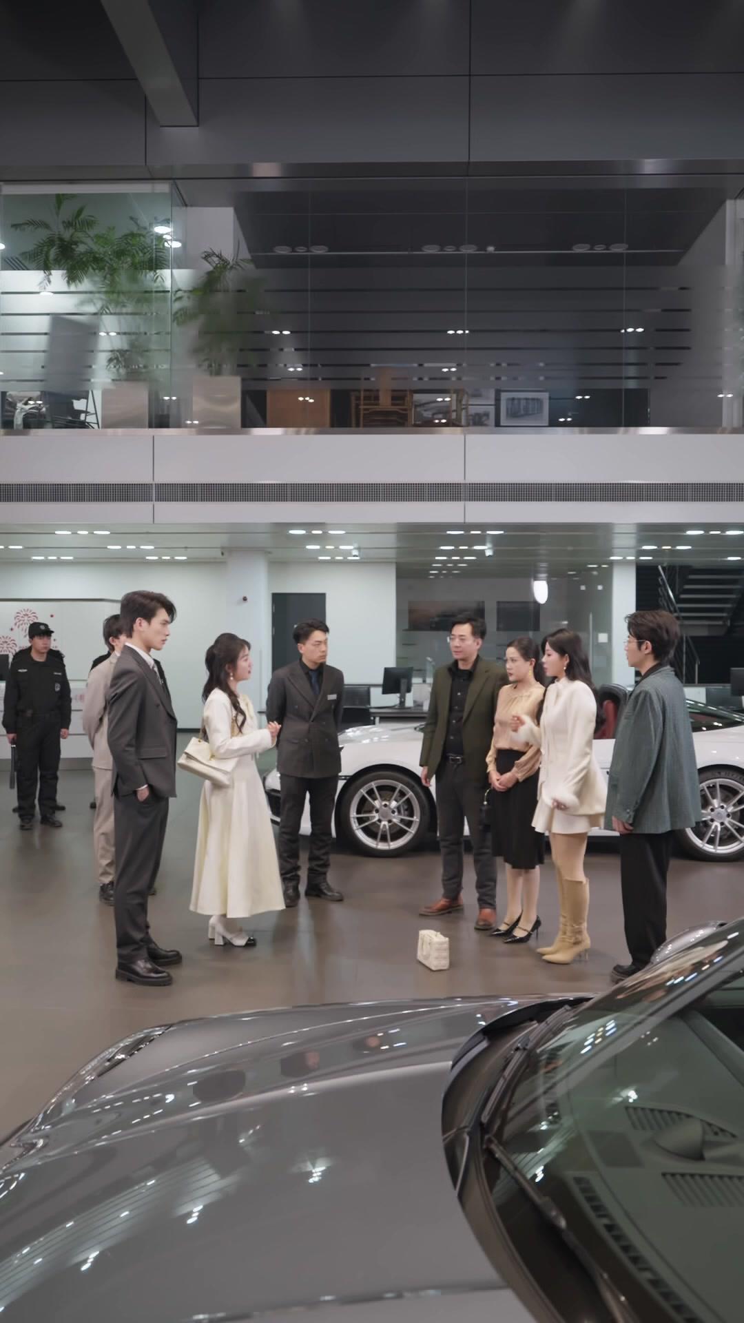 Topeng Palsu Keluarga