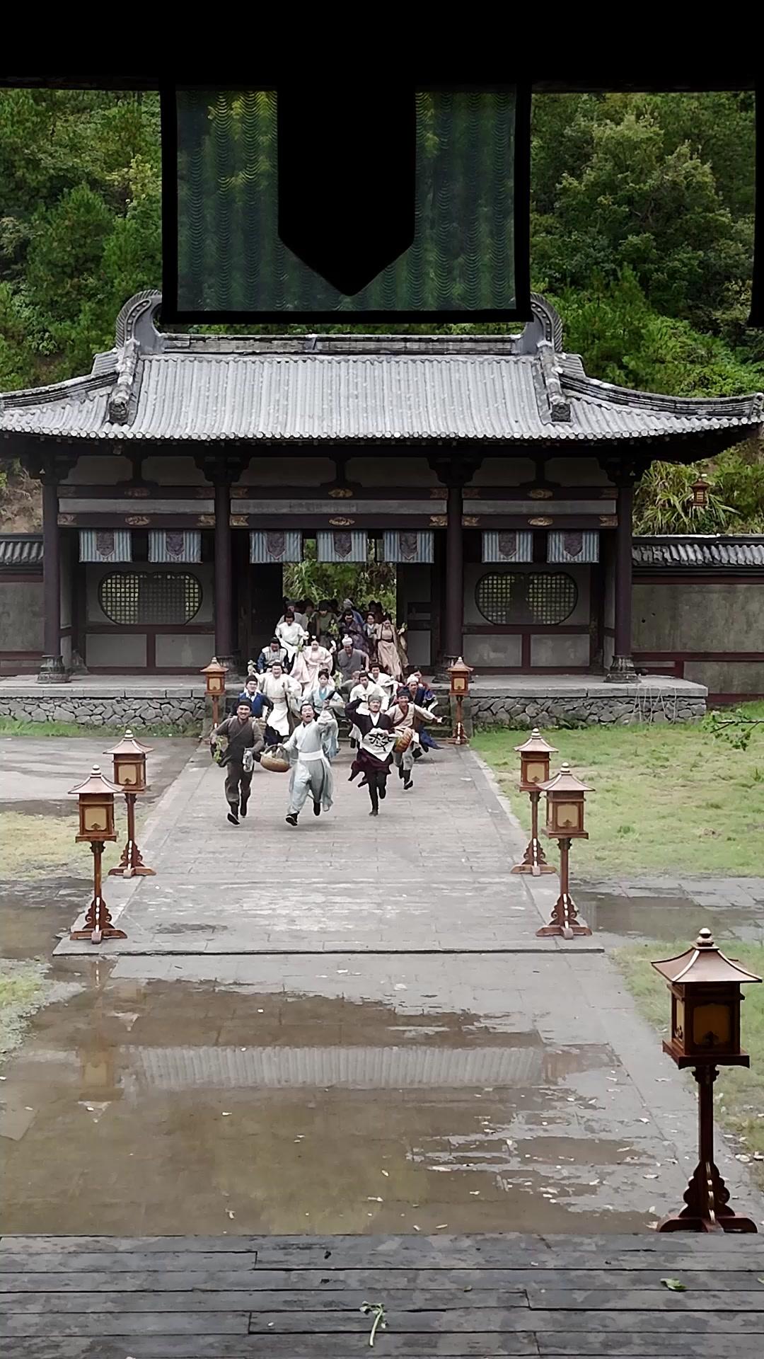 凡塵困不住，一朝化仙神