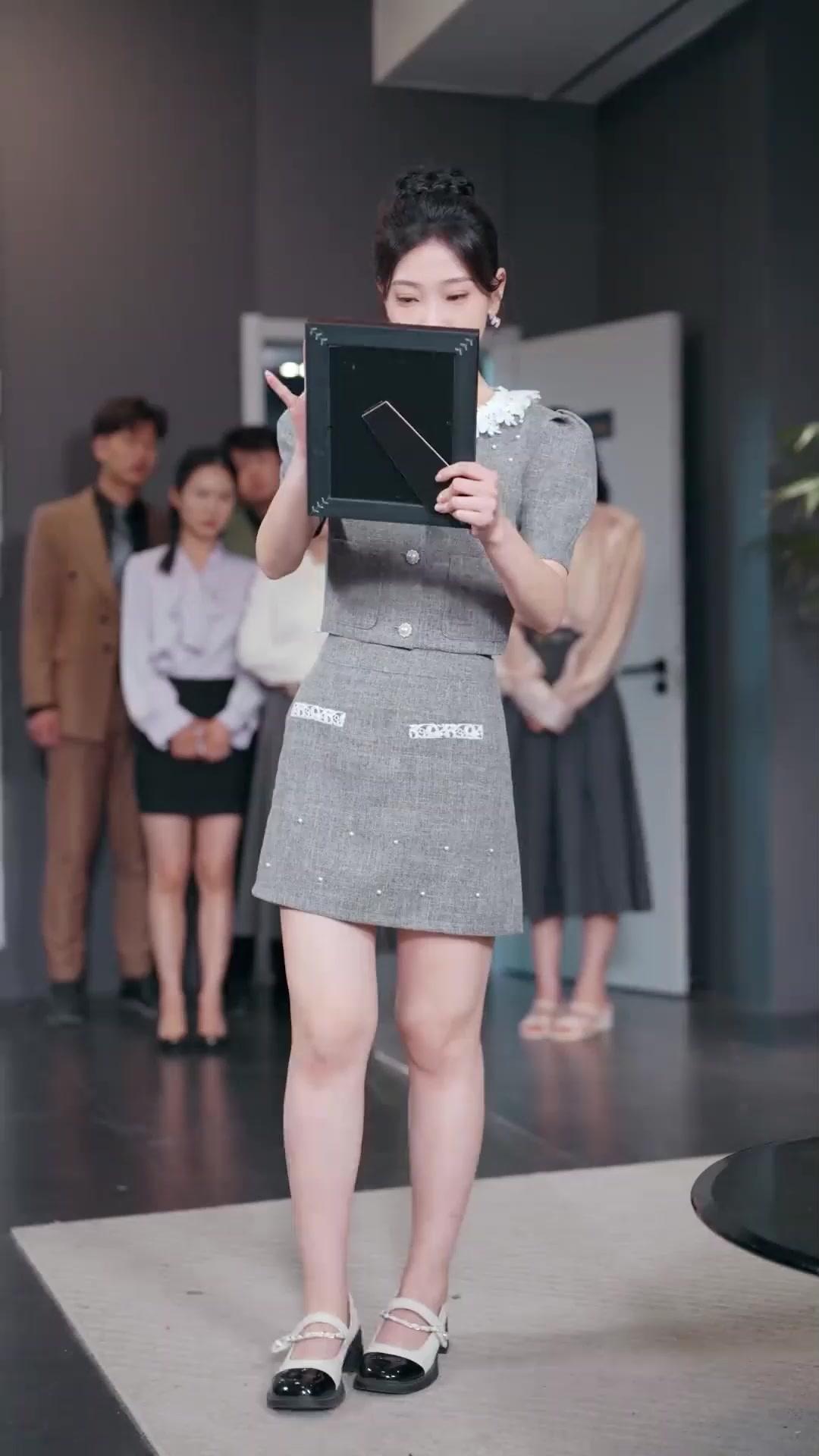 (Dublajlı) Gölgedeki Aşk