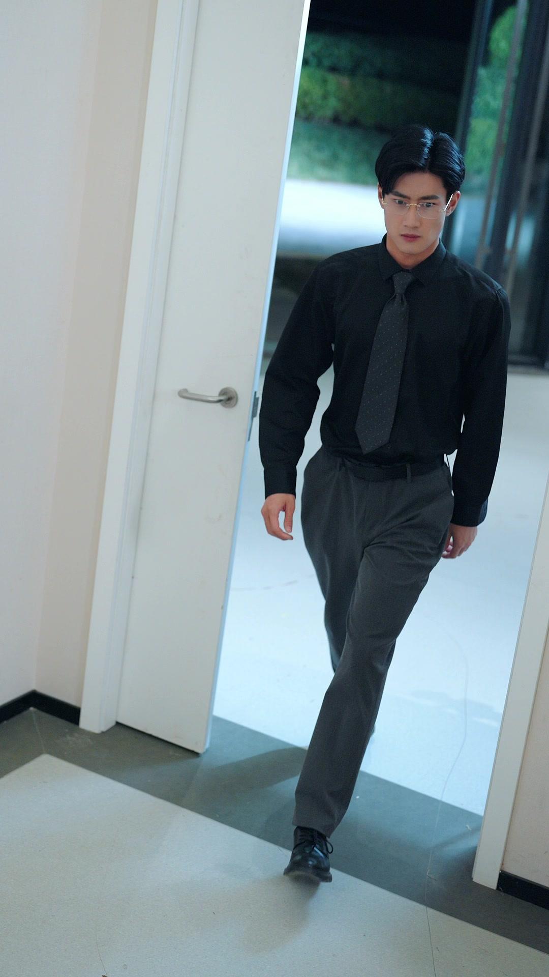 Expel Me? I Return With Glory!