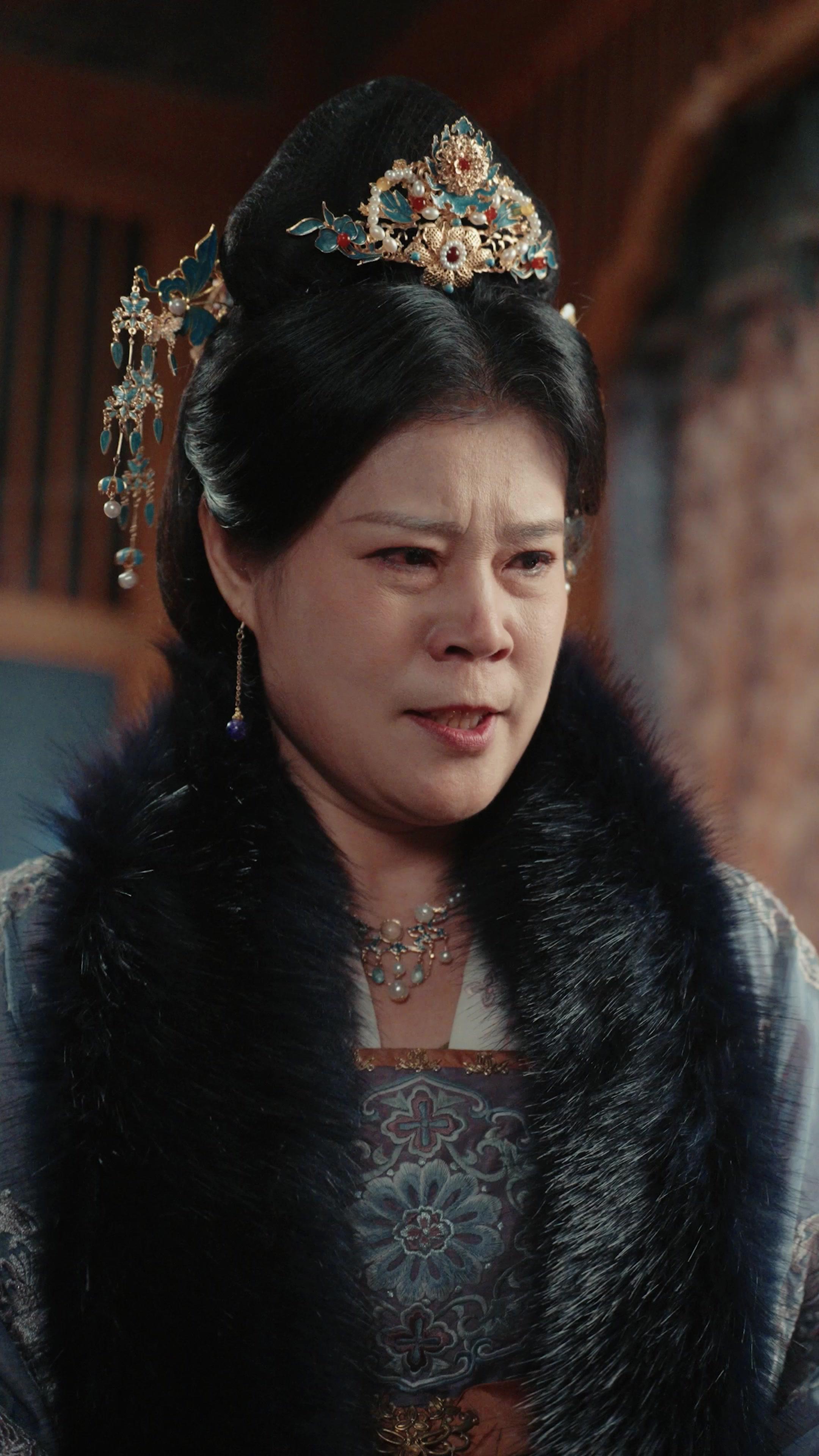 Cinta Kerajaan Yang Rumit