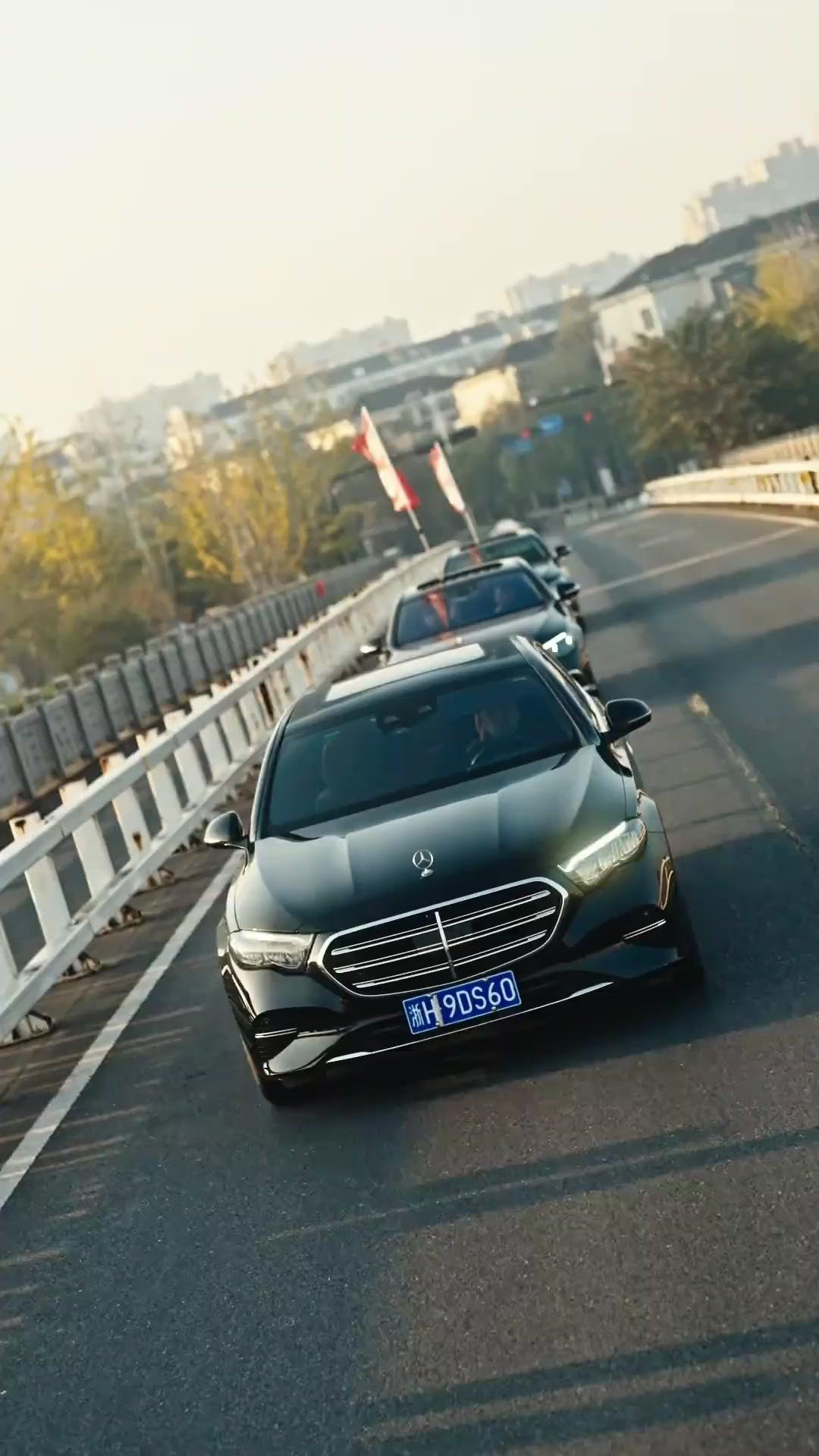 Io mi sposo, e pure la sorella?