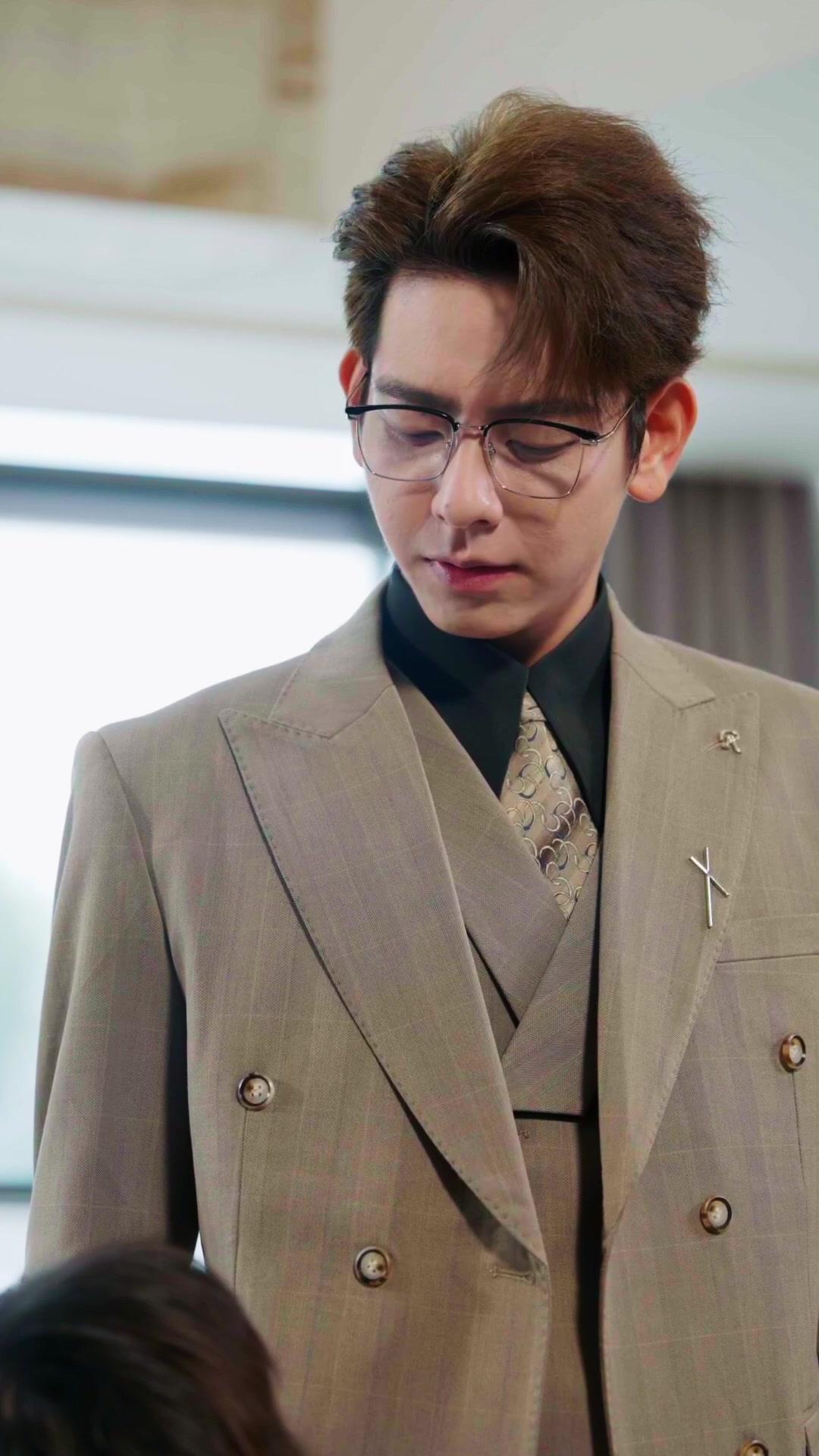 Istri Kontrak Sang CEO