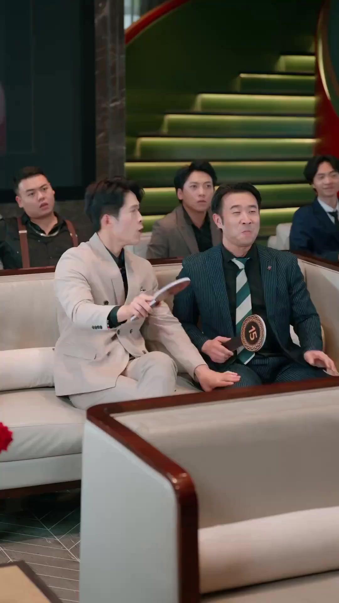 (Dublagem)Depois de Leilão, Casada com o Inimigo do Marido