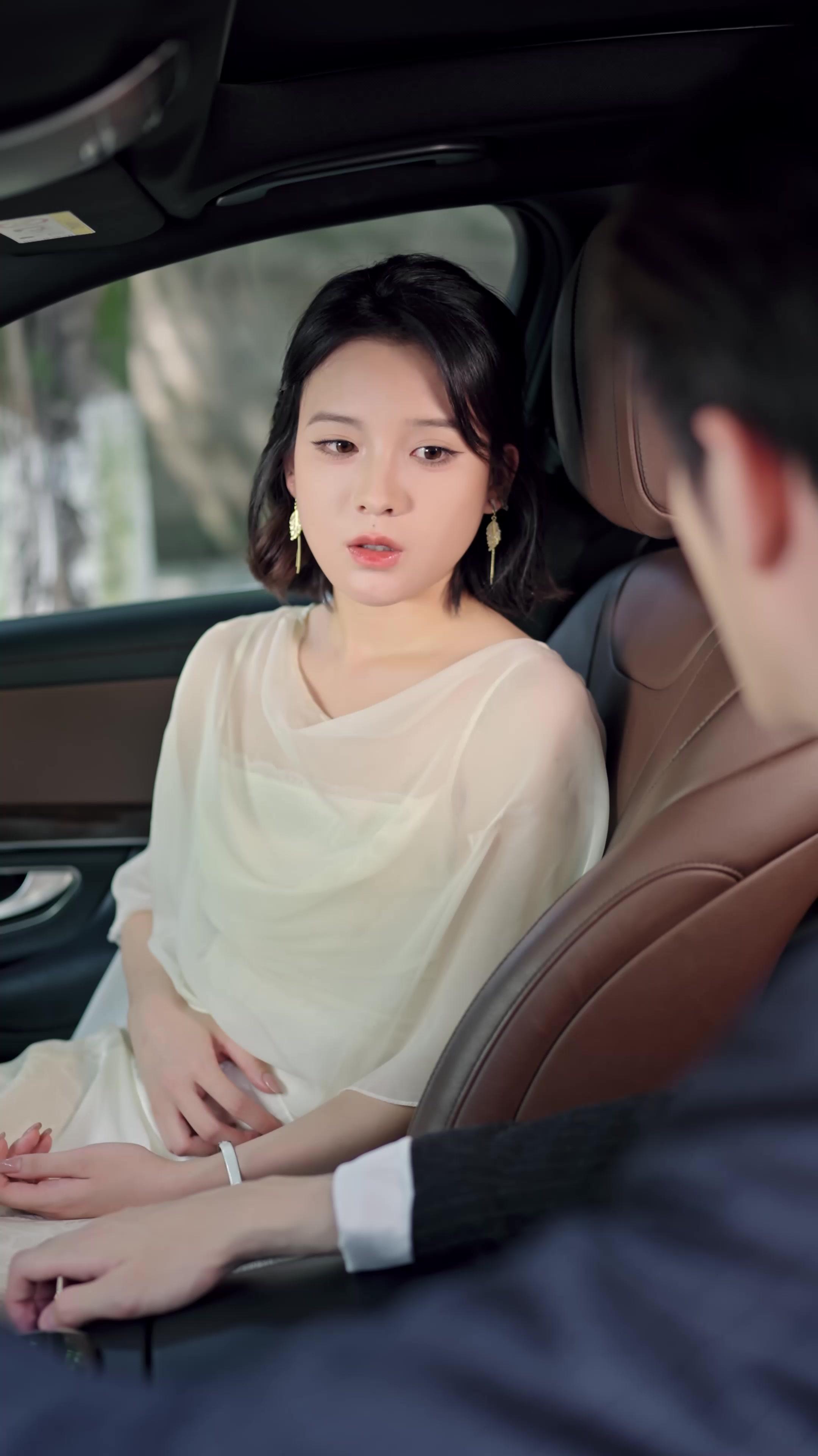 Hired a Billionaire as Baby’s Dad 