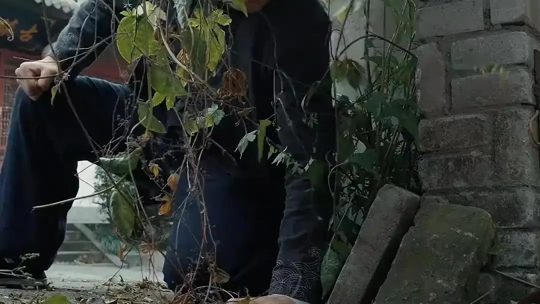 (Dublagem) Ascensão do Guerreiro: O Homem que Rastejou para se Tornar Chefe