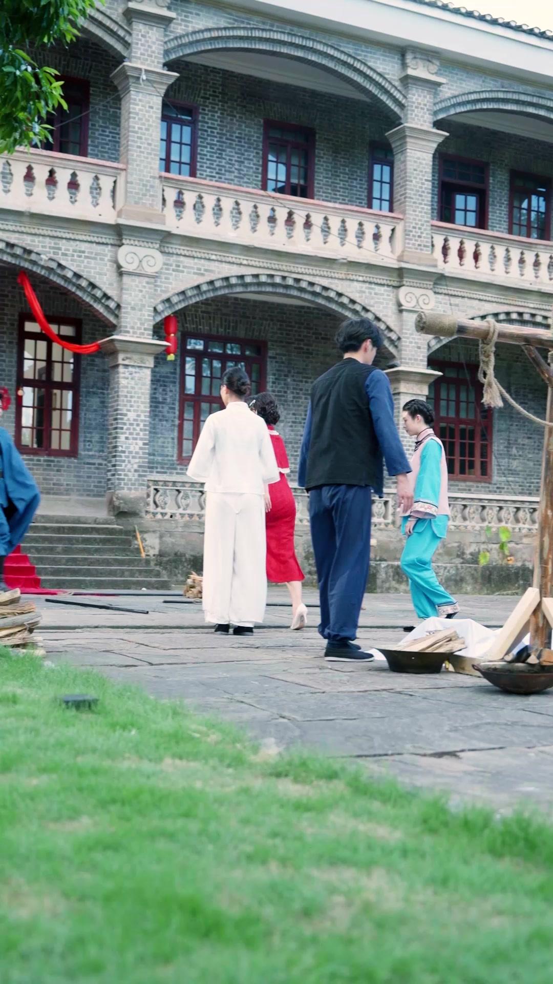 Cinta Paksa dari Si Jenderal